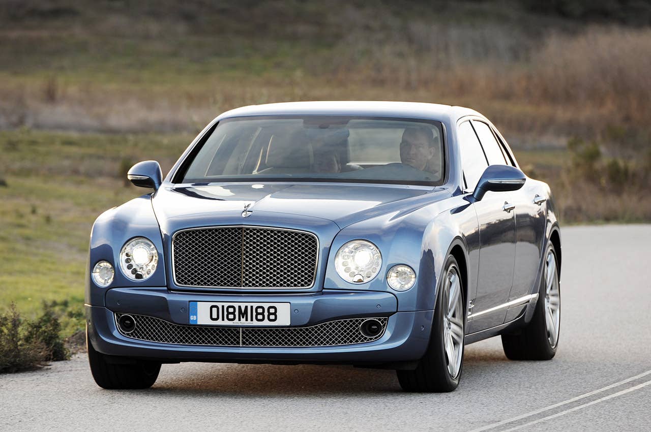 2011 Bentley Mulsanne front 3/4 driving view