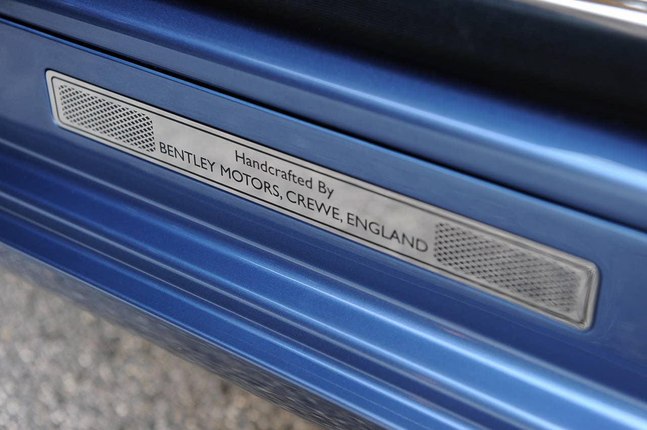 2011 Bentley Mulsanne sill plate