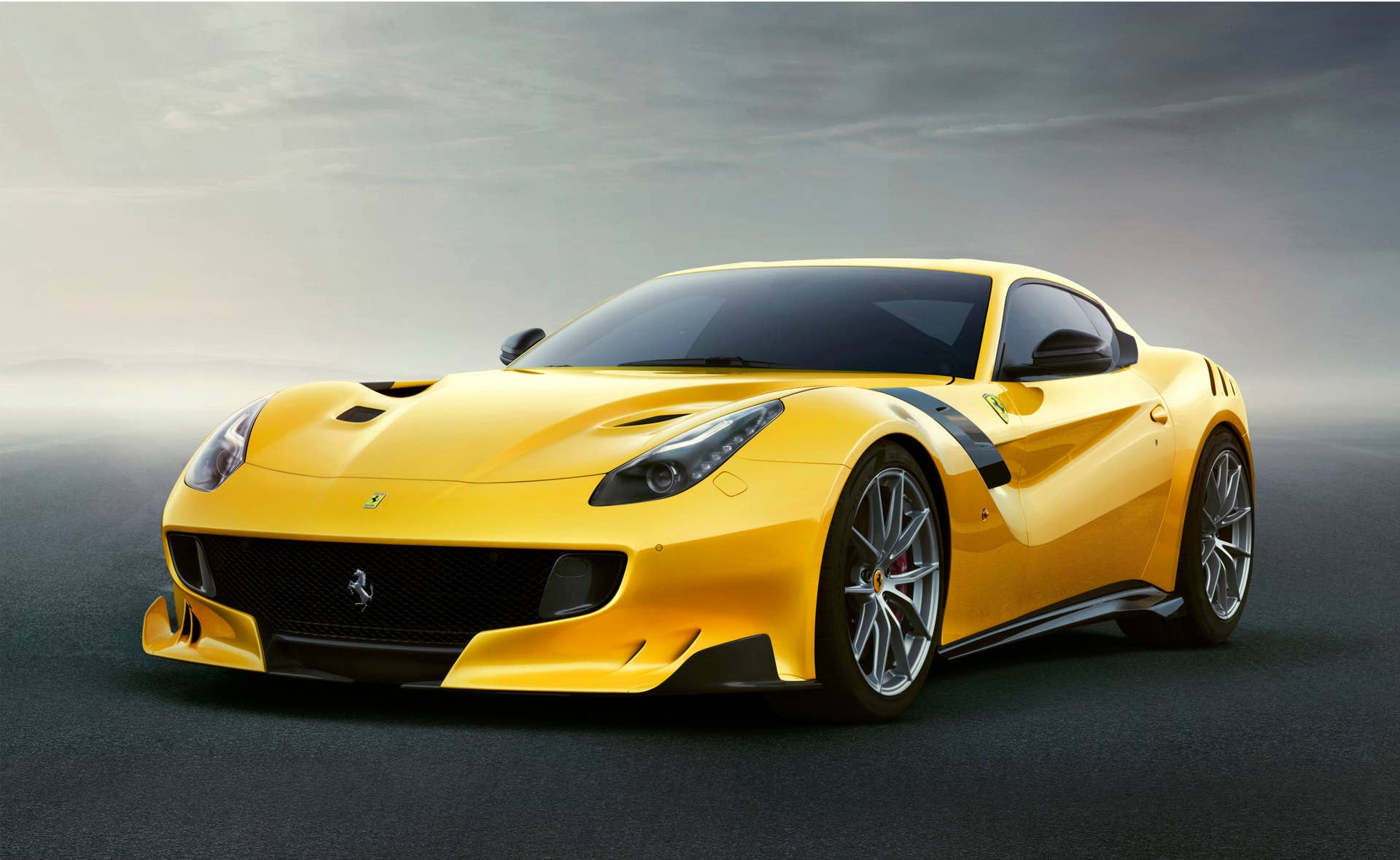 Ferrari F12 TdF front 3/4