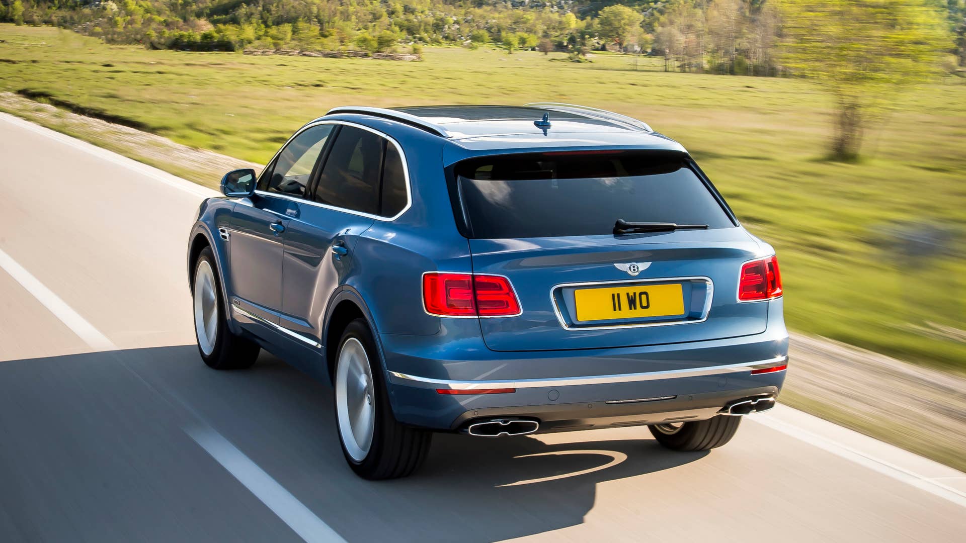 2018 Bentley Bentayga Diesel Three Quarter Rear End Exterior