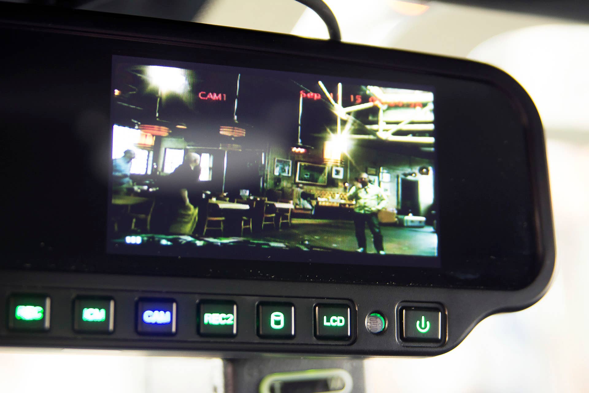 camer mirror charger pursuit dodge