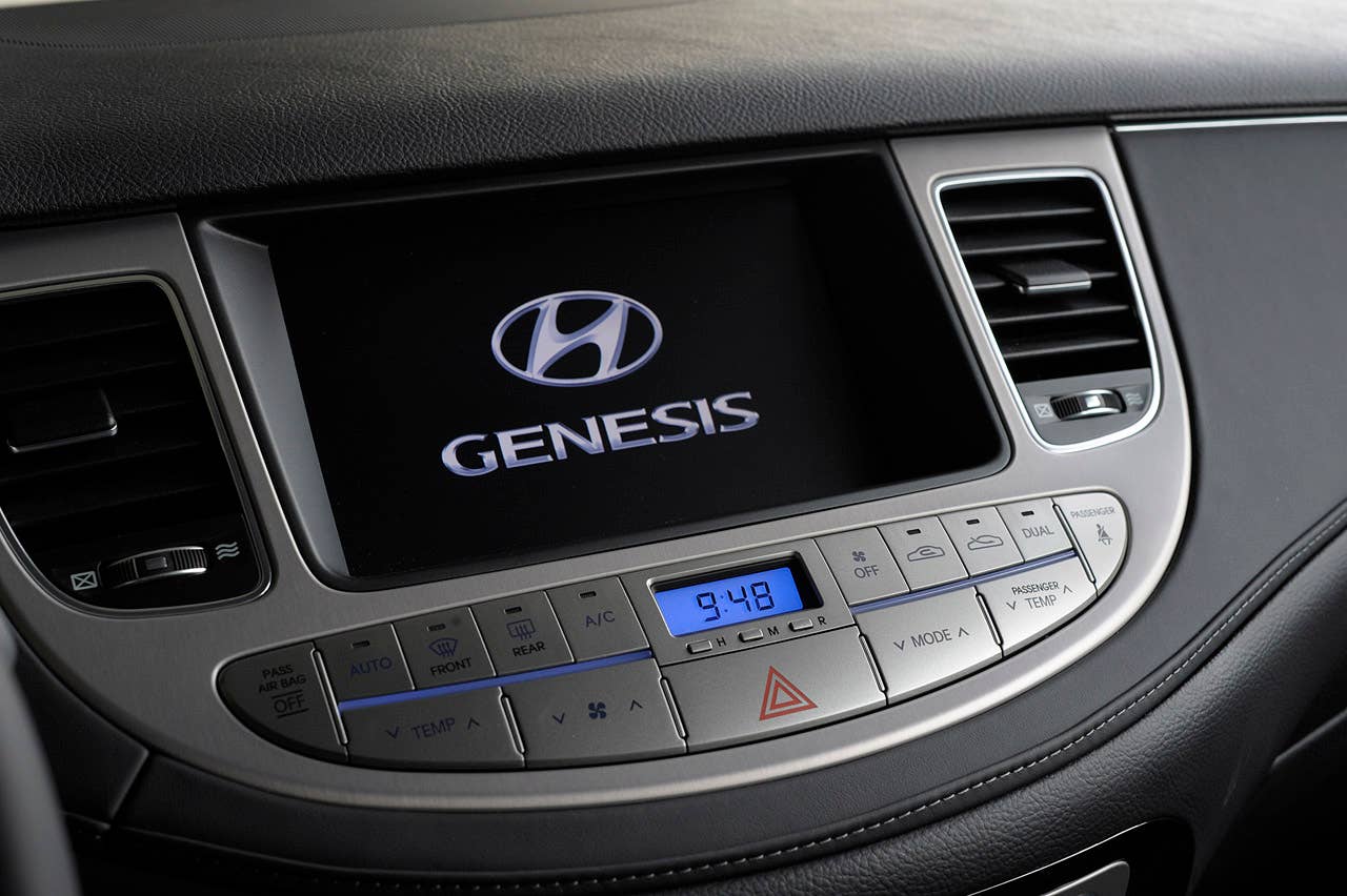 Hyundai Genesis Sedan