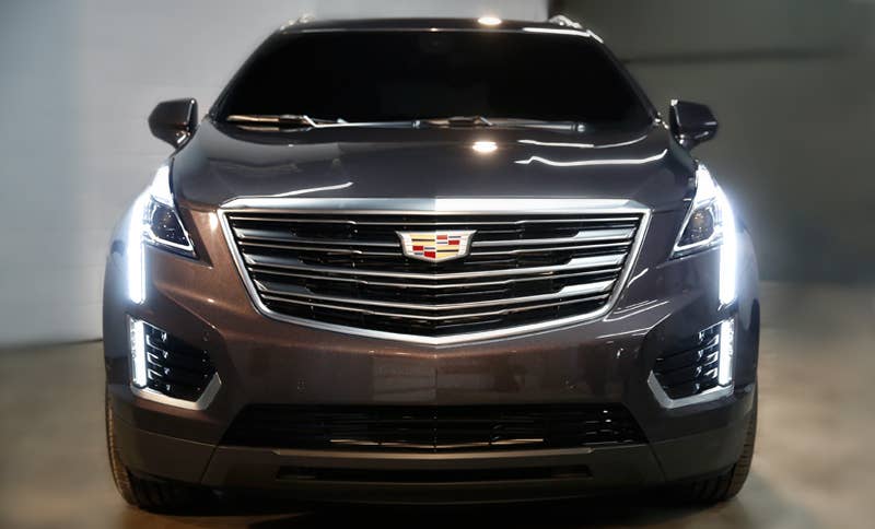 Cadillac XT5 teaser front
