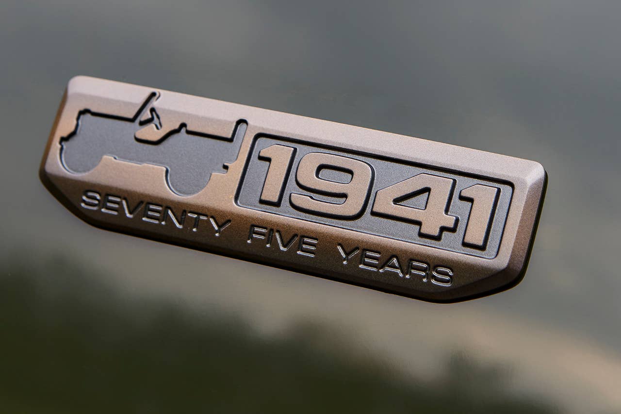 2016 Jeep Wrangler Unlimited 75th Anniversary Edition badge detail