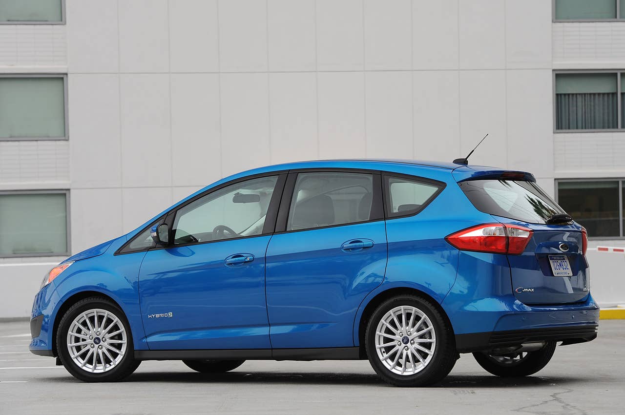 2013 Ford C-Max Hybrid rear 3/4 view