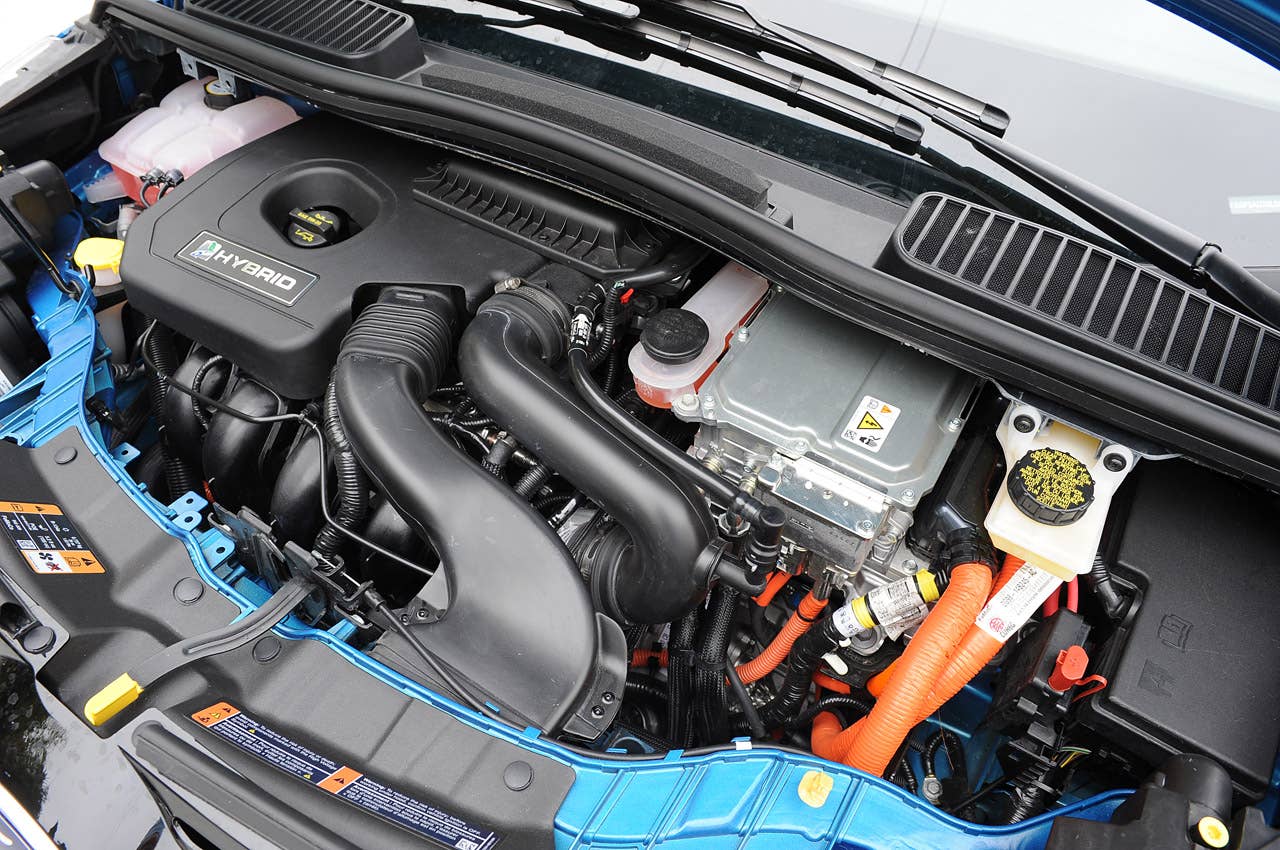 2013 Ford C-Max Hybrid engine
