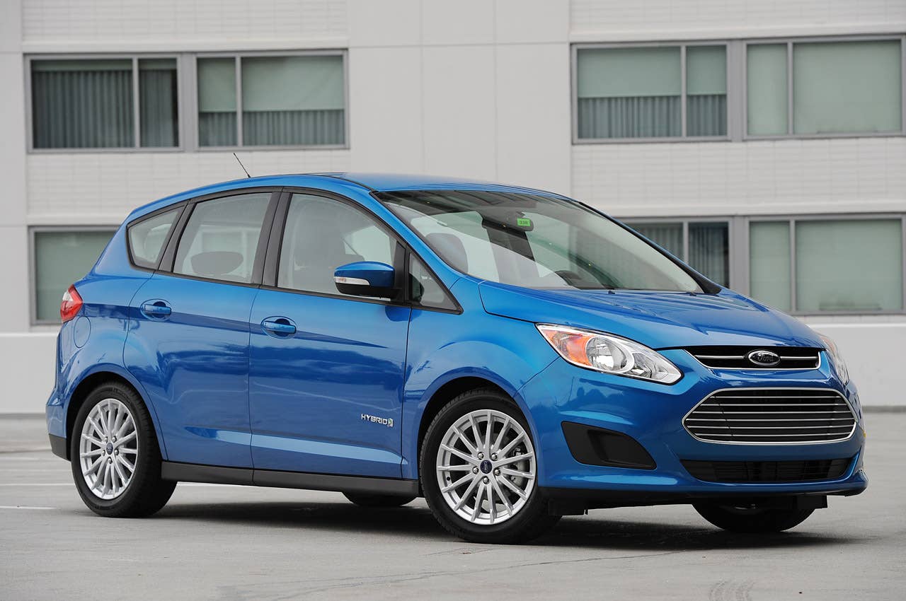 2013 Ford C-Max Hybrid front 3/4 view