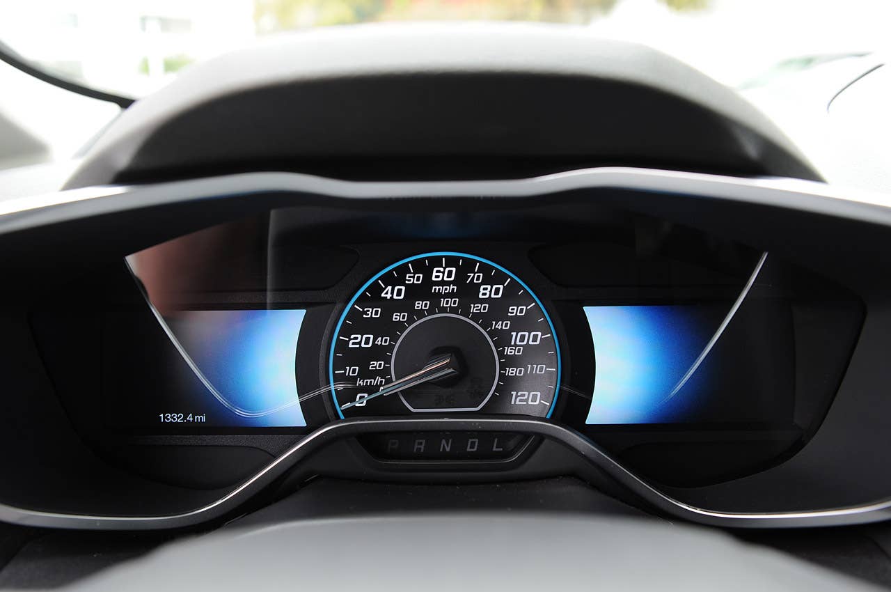 2013 Ford C-Max Hybrid speedometer