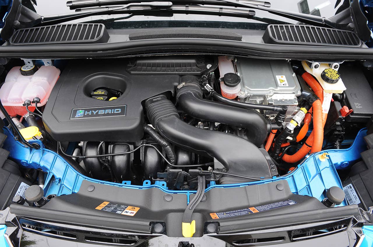 2013 Ford C-Max Hybrid engine