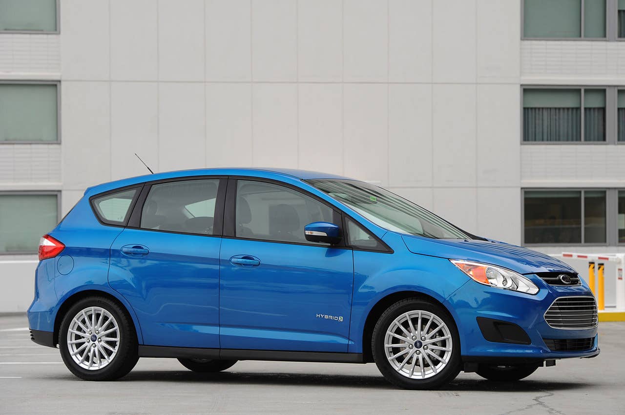 2013 Ford C-Max Hybrid front 3/4 view