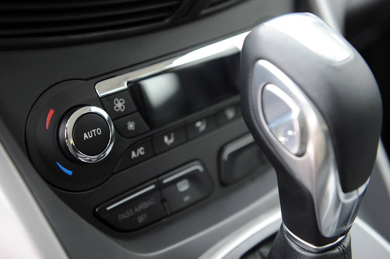 2013 Ford C-Max Hybrid climate controls