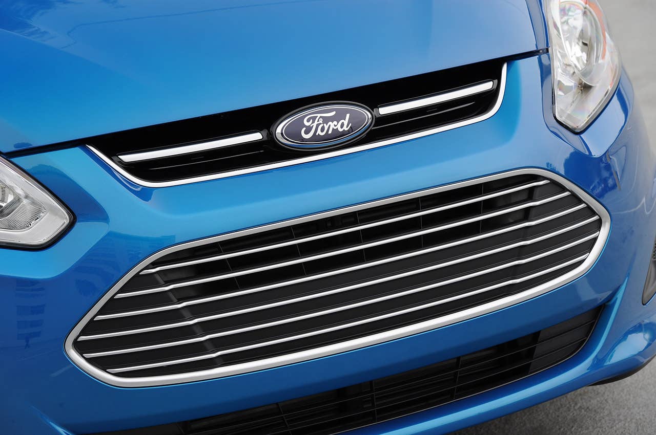 2013 Ford C-Max Hybrid grille