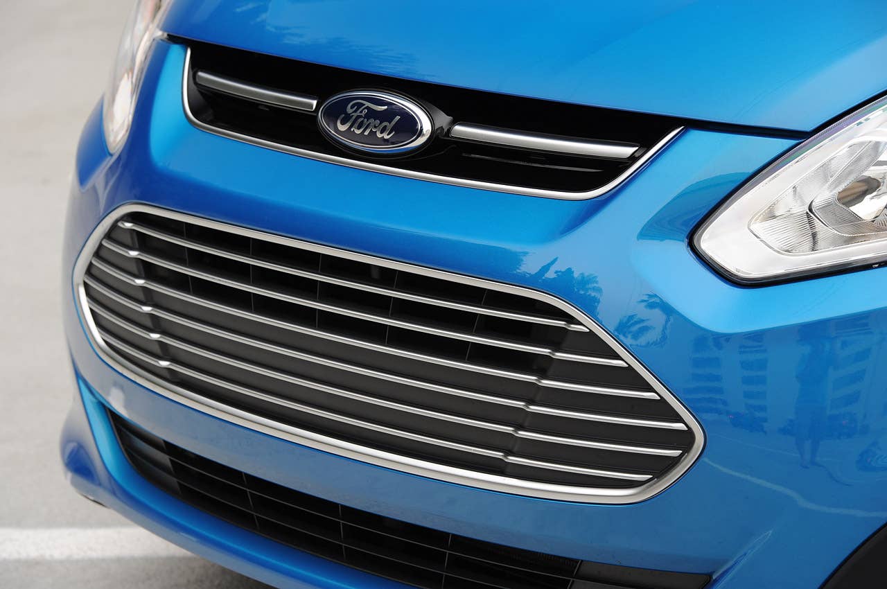 2013 Ford C-Max Hybrid grille