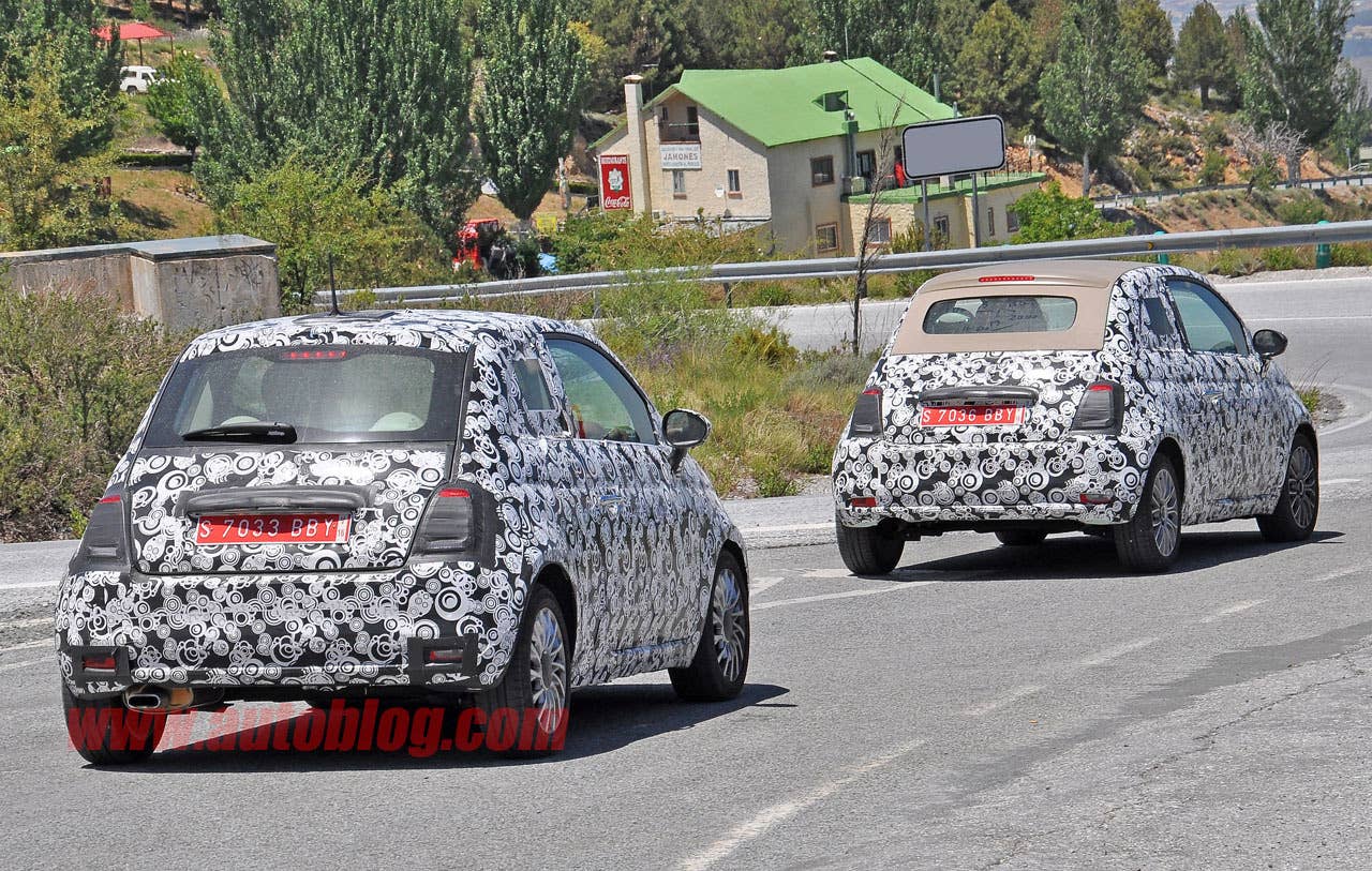 camouflaged fiat 500 and 500c rear spy shots