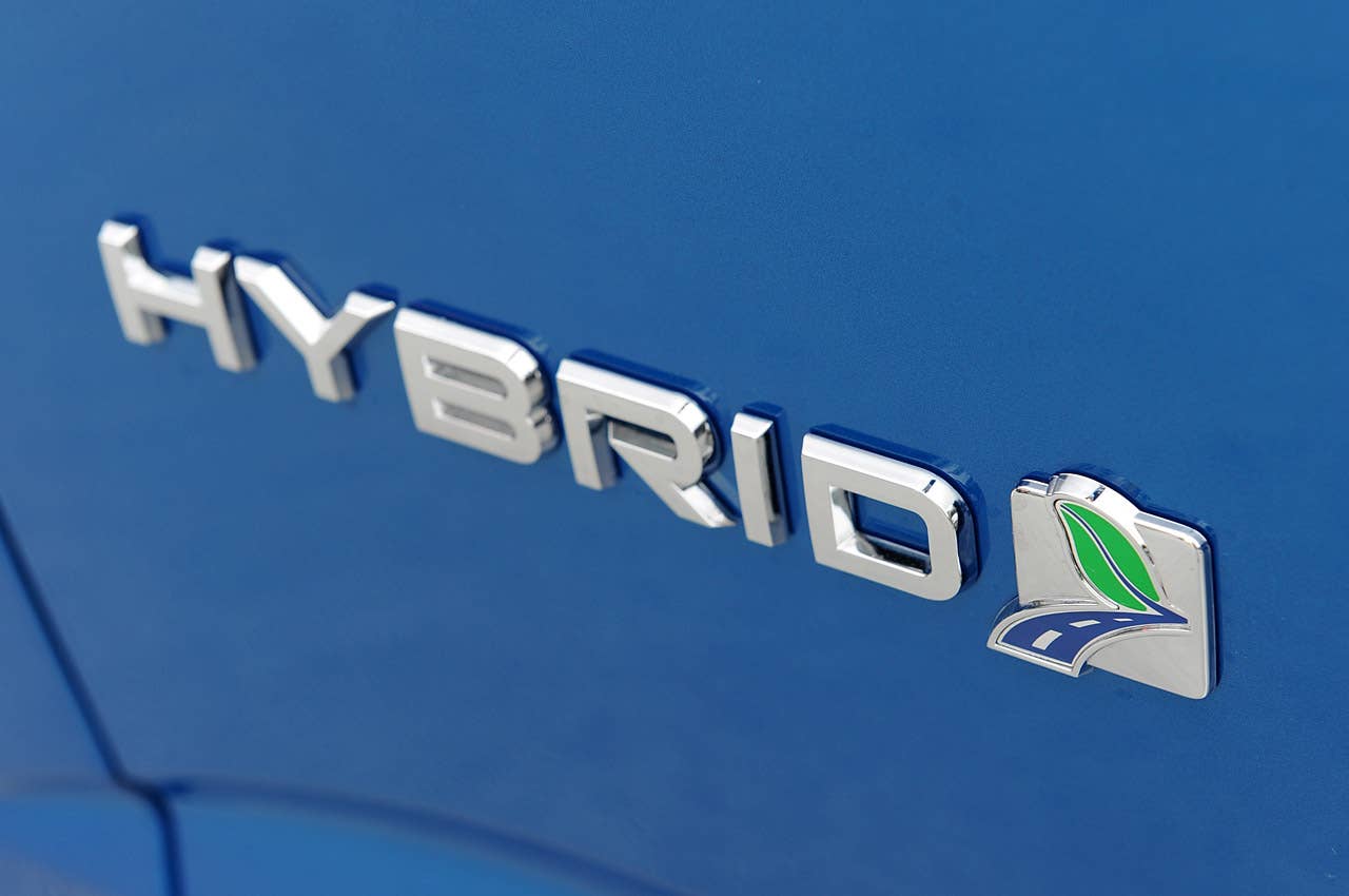 2013 Ford C-Max Hybrid badge