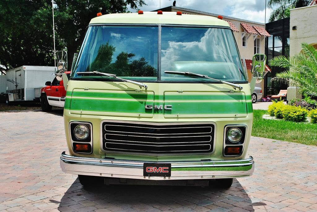 eBay Find of the Day: 1976 GMC Motorhome is a jolly green giant - Autoblog