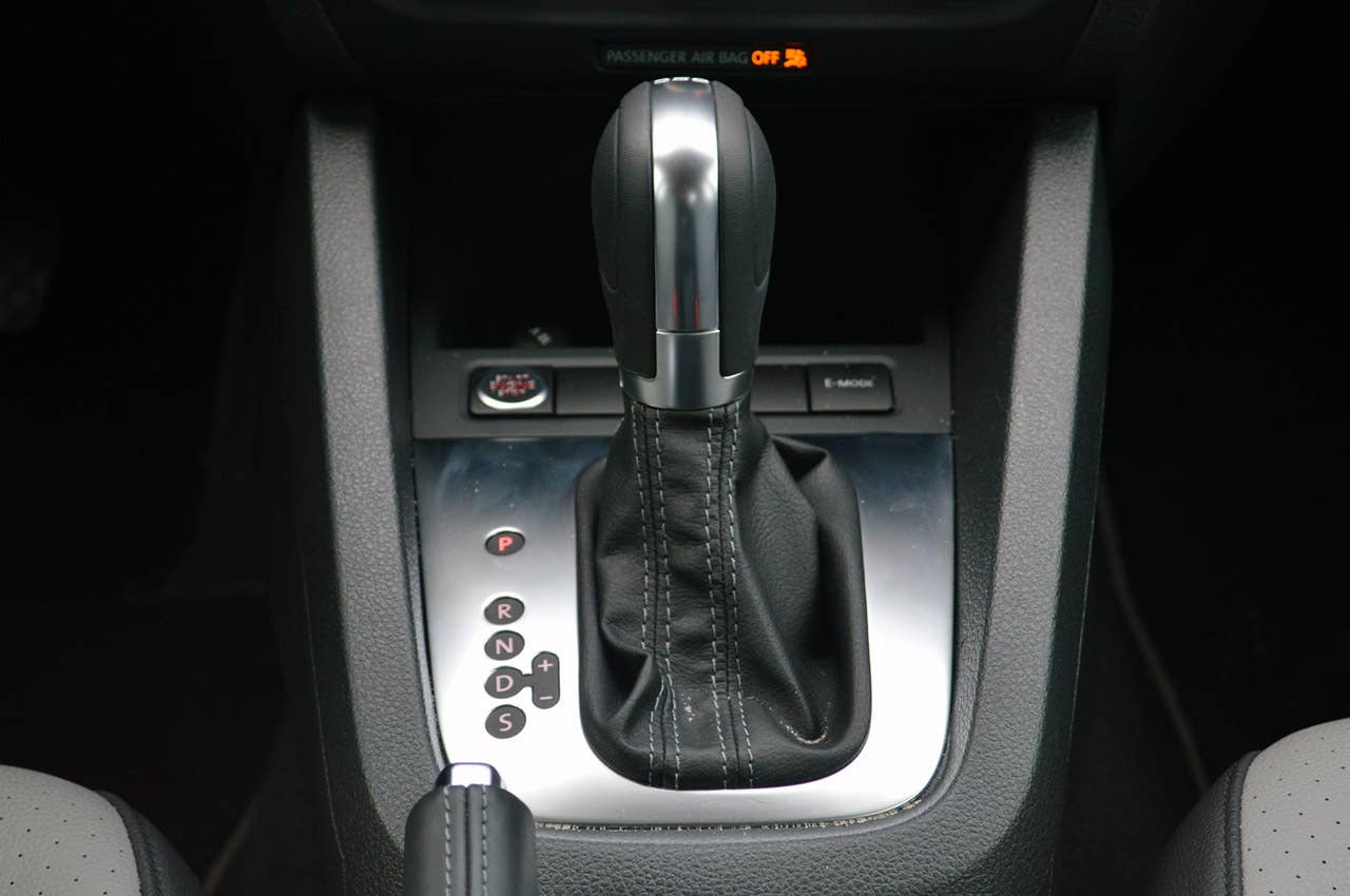 2013 Volkswagen Jetta Hybrid shifter