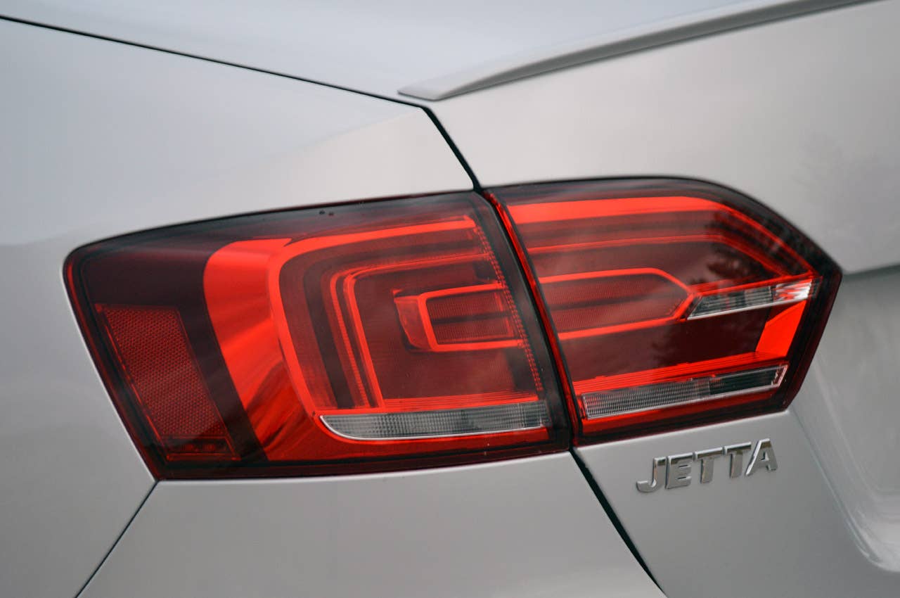 2013 Volkswagen Jetta Hybrid taillight
