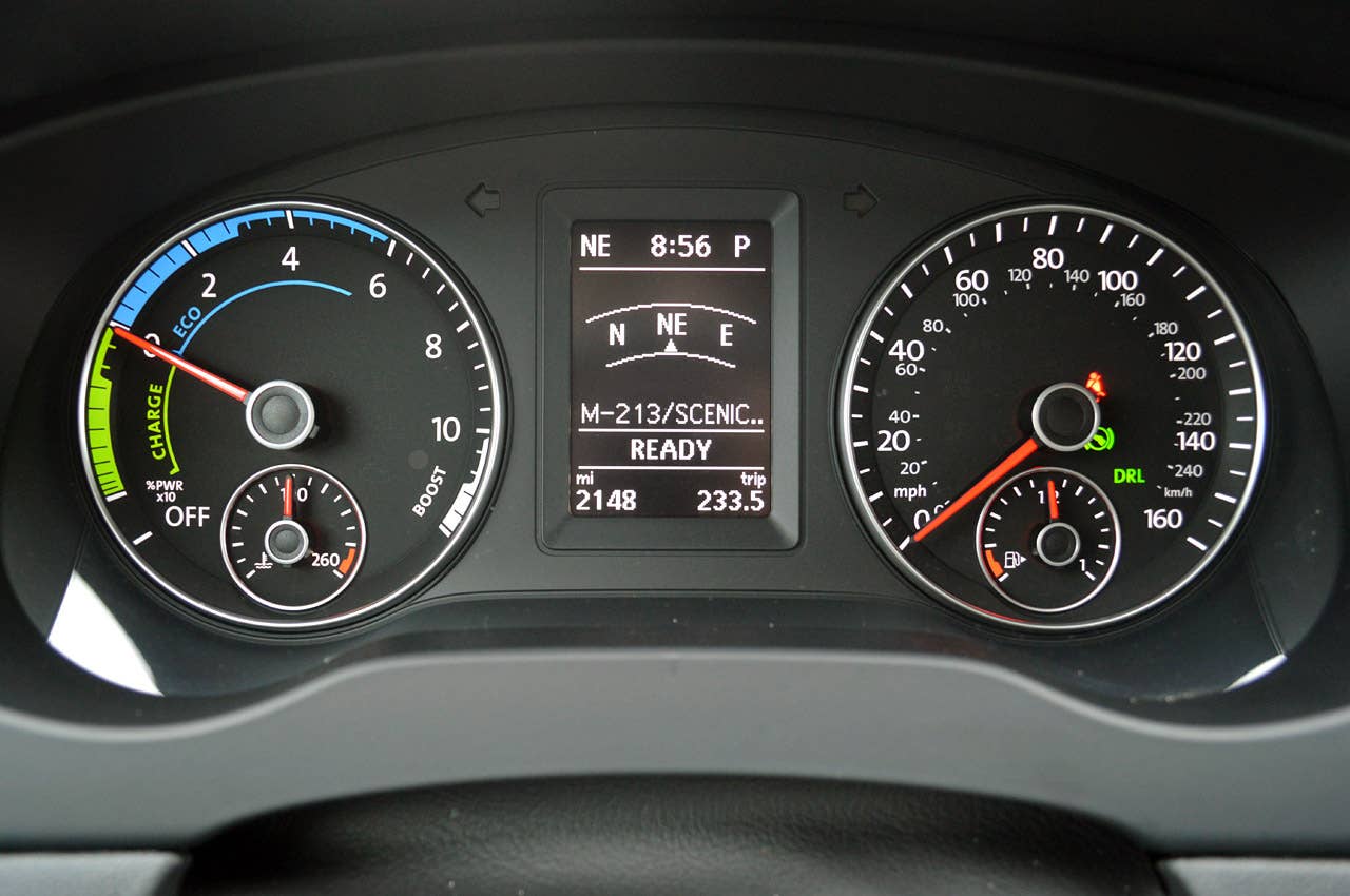 2013 Volkswagen Jetta Hybrid gauges