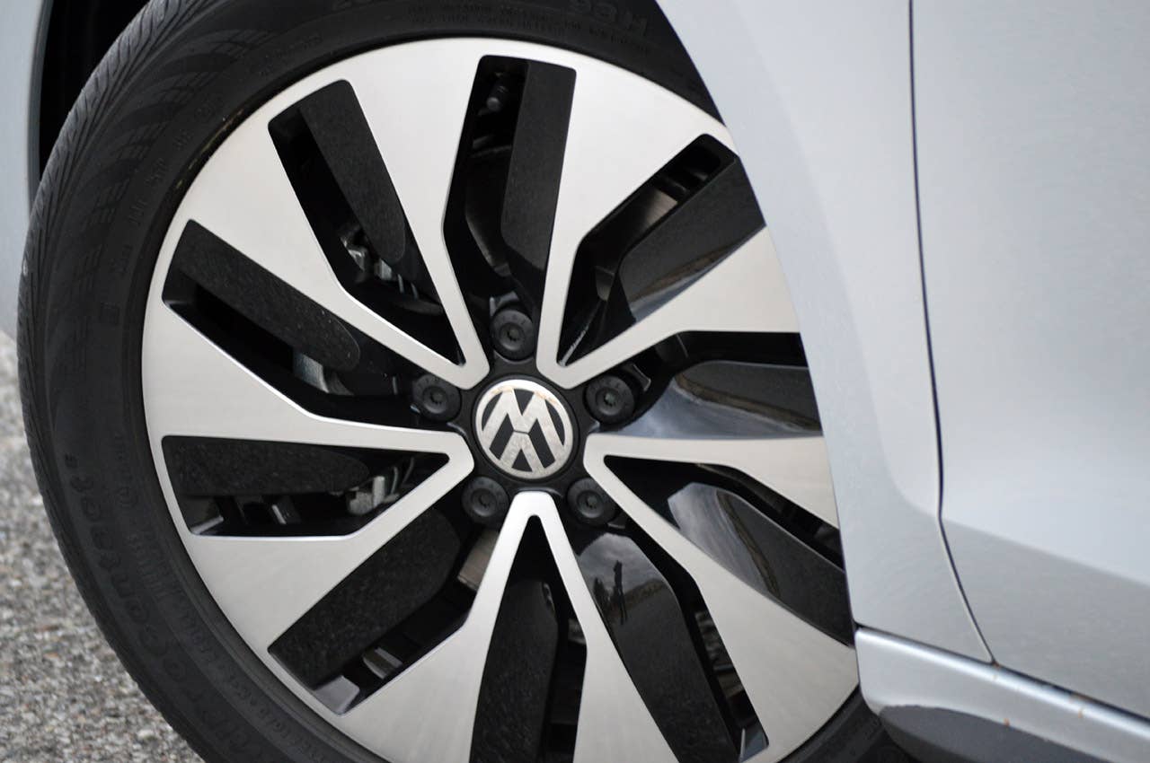 2013 Volkswagen Jetta Hybrid wheel