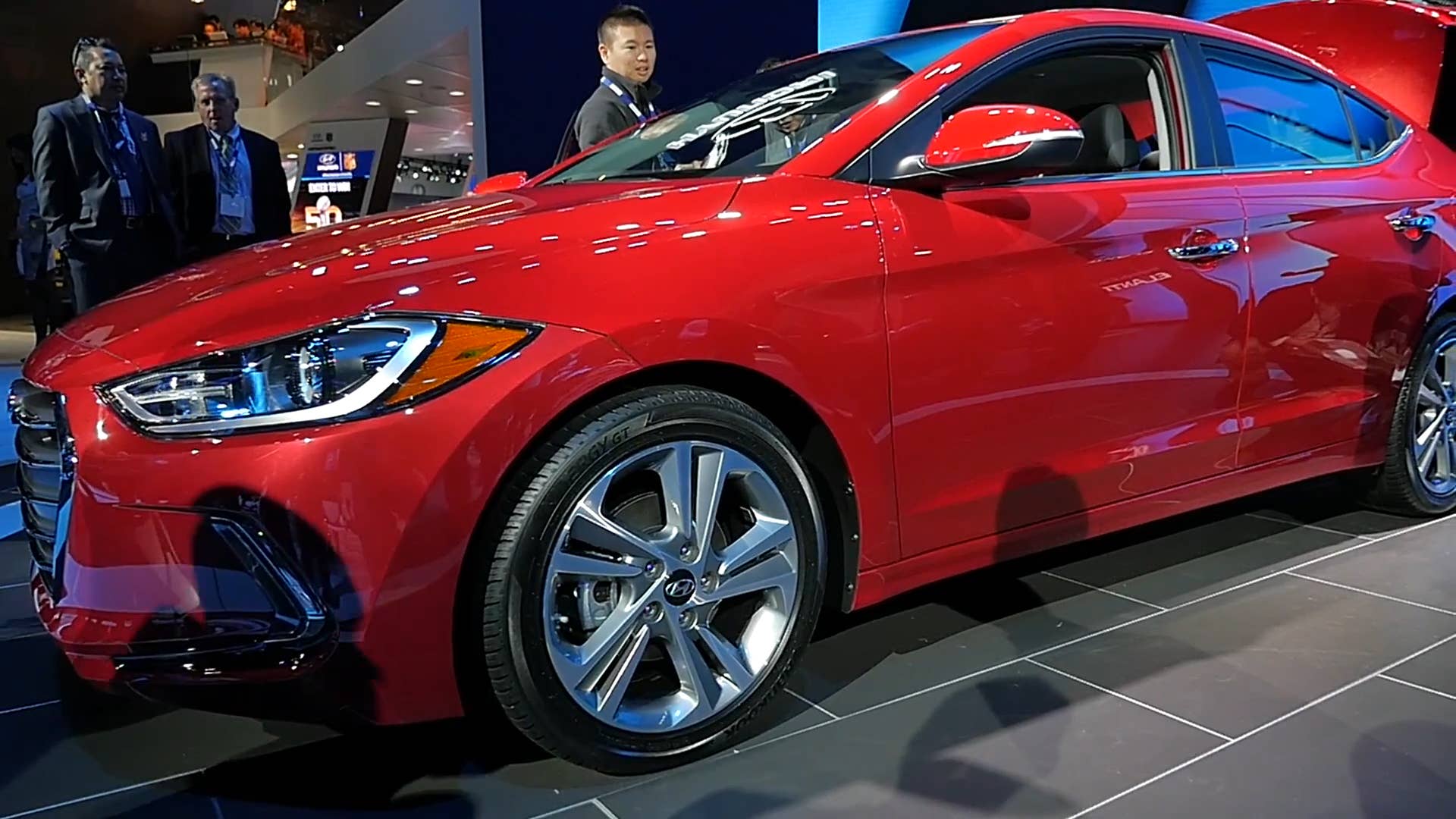 2017 Hyundai Elantra | LAAS 2015 | Beauty-Roll