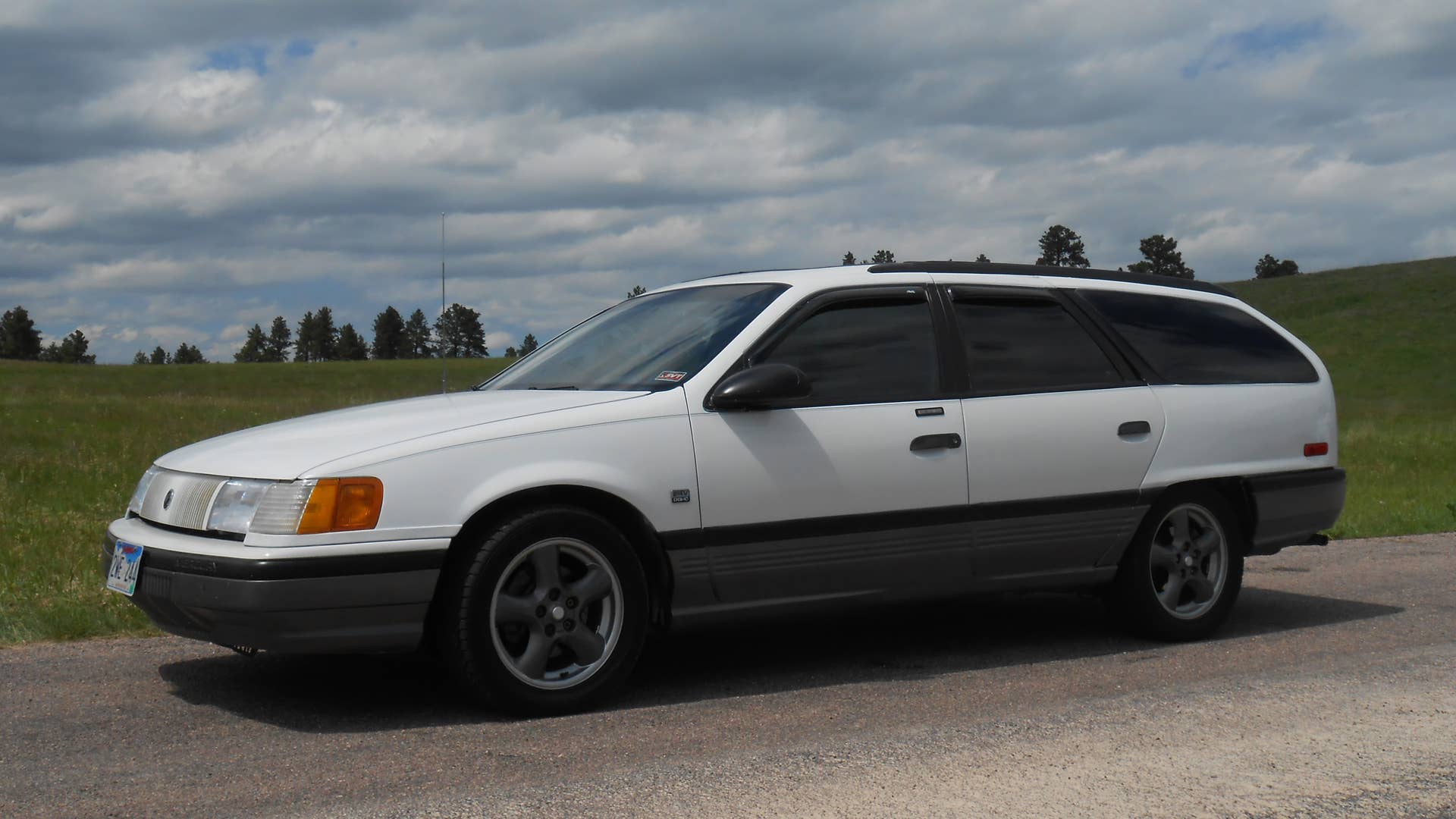 1987 Mercury Sable SHO wagon front corner
