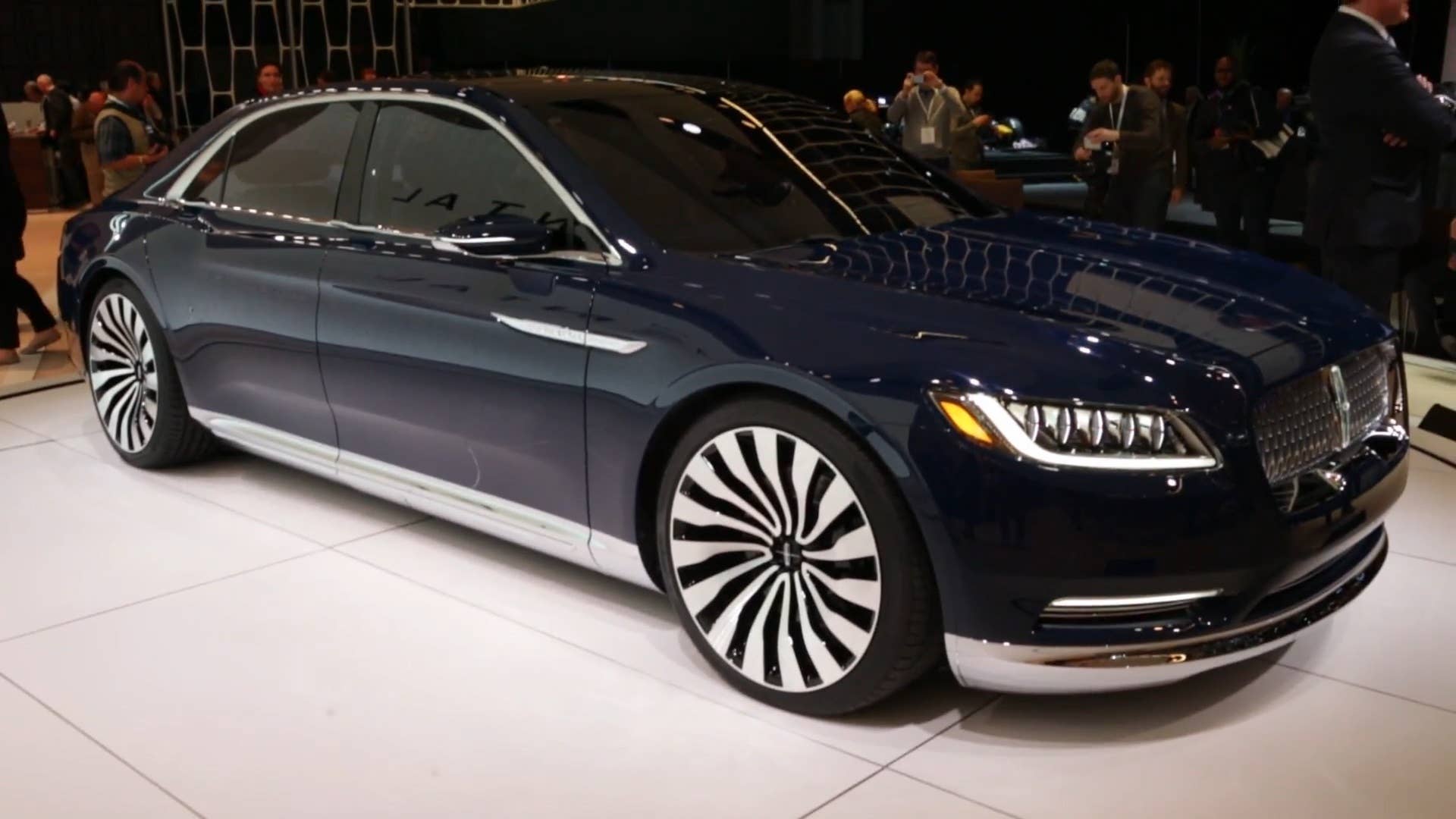 The Lincoln Continental Concept unveiled at the 2015 New York International Auto Show.