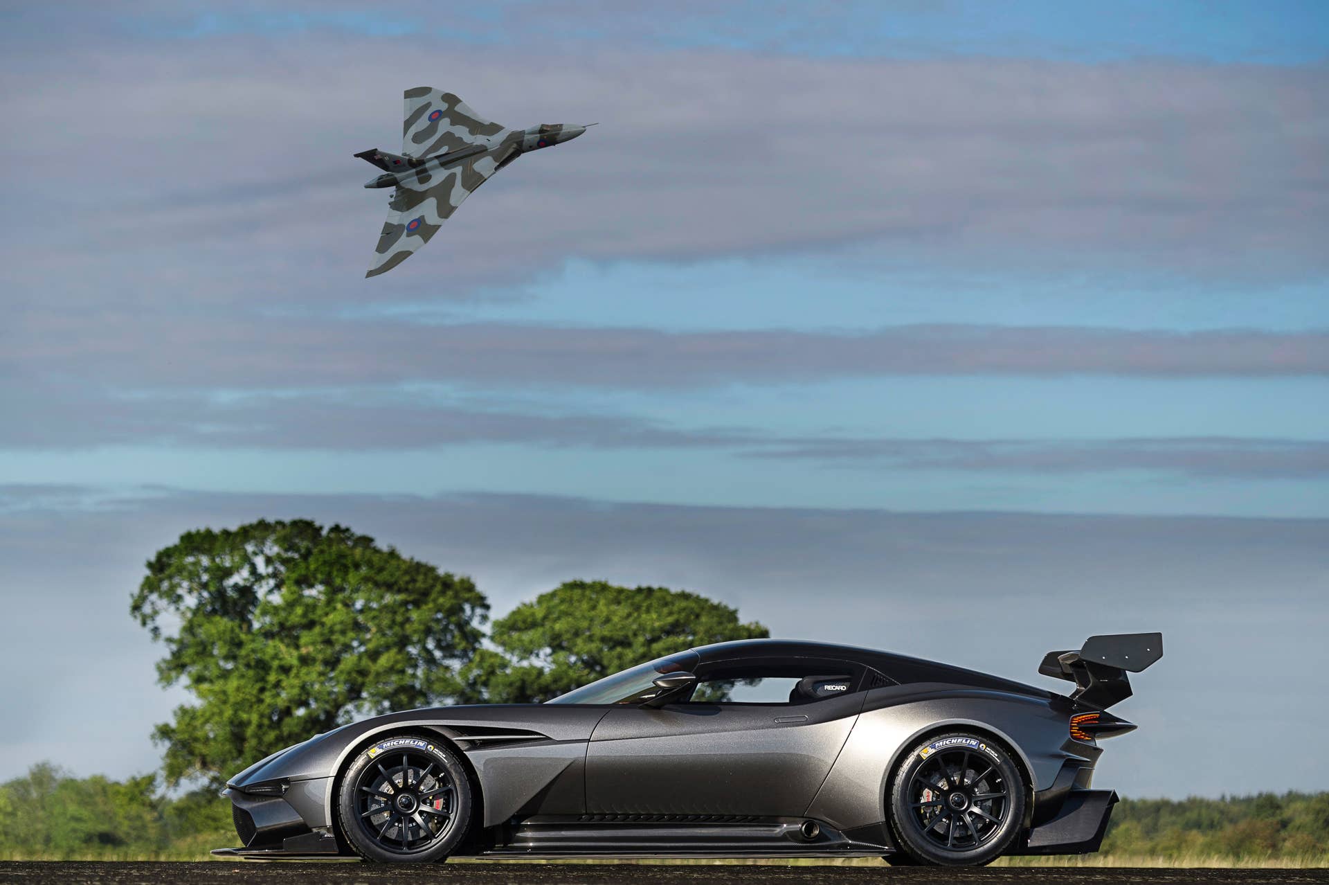 Aston Martin Avro Vulcan profile