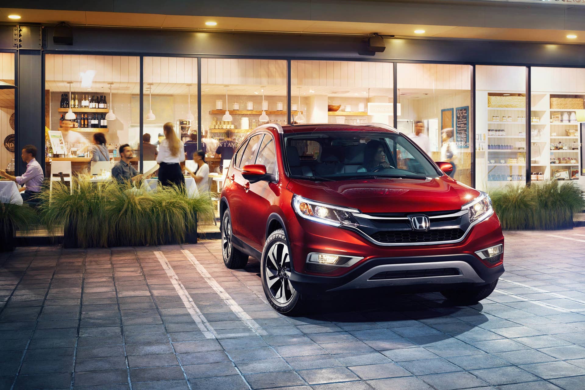 2016 Honda CR-V restaurant red