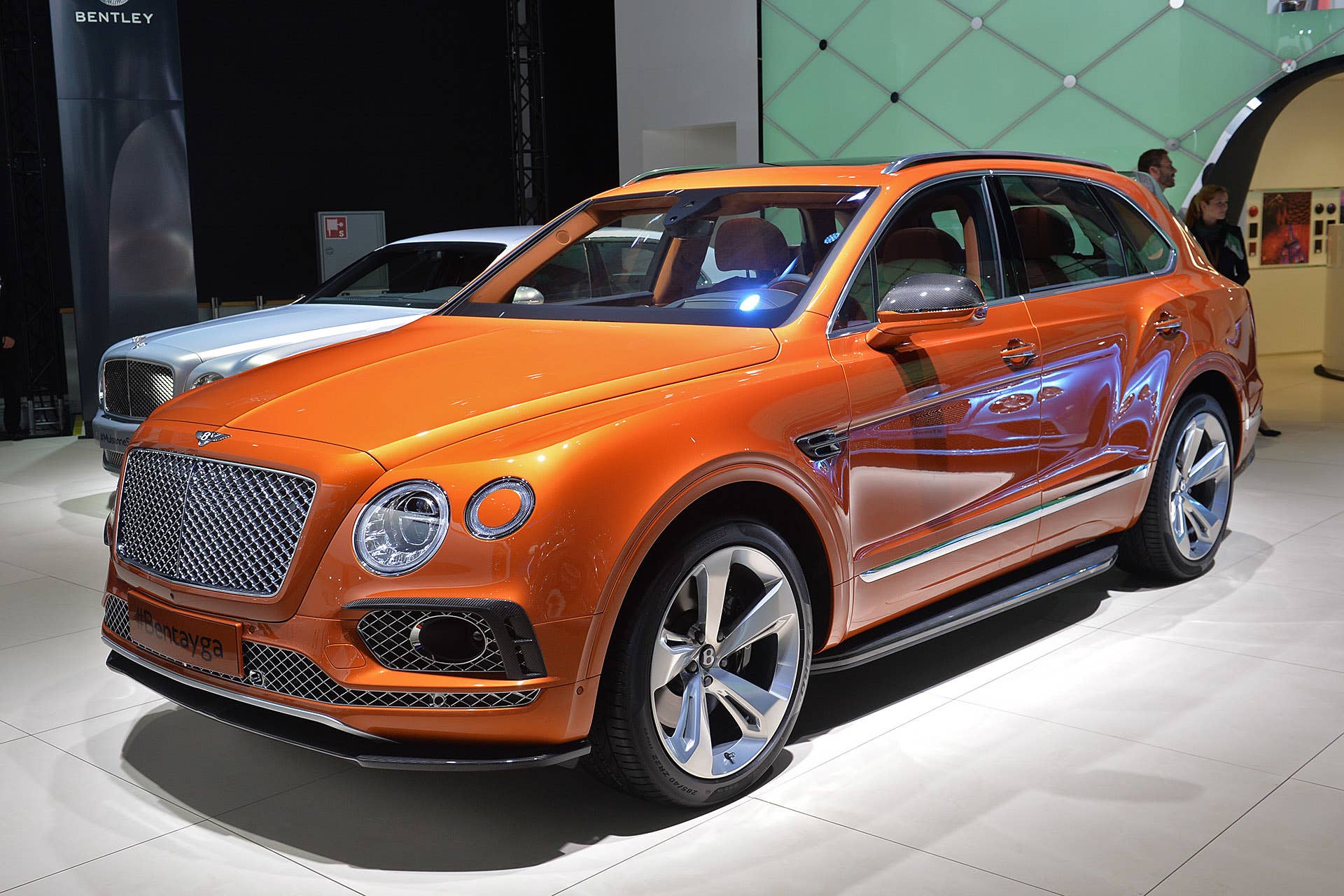 The Bentley Bentayga, unveiled at the 2015 Frankfurt Motor Show, front three-quarter.