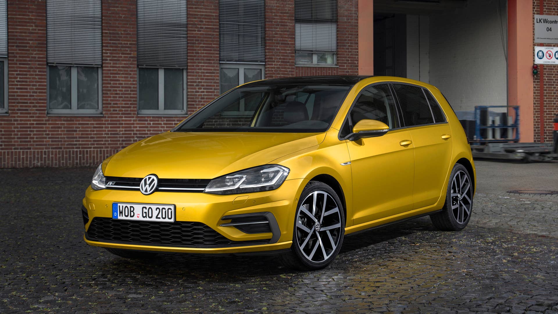 2018 Volkswagen Golf R