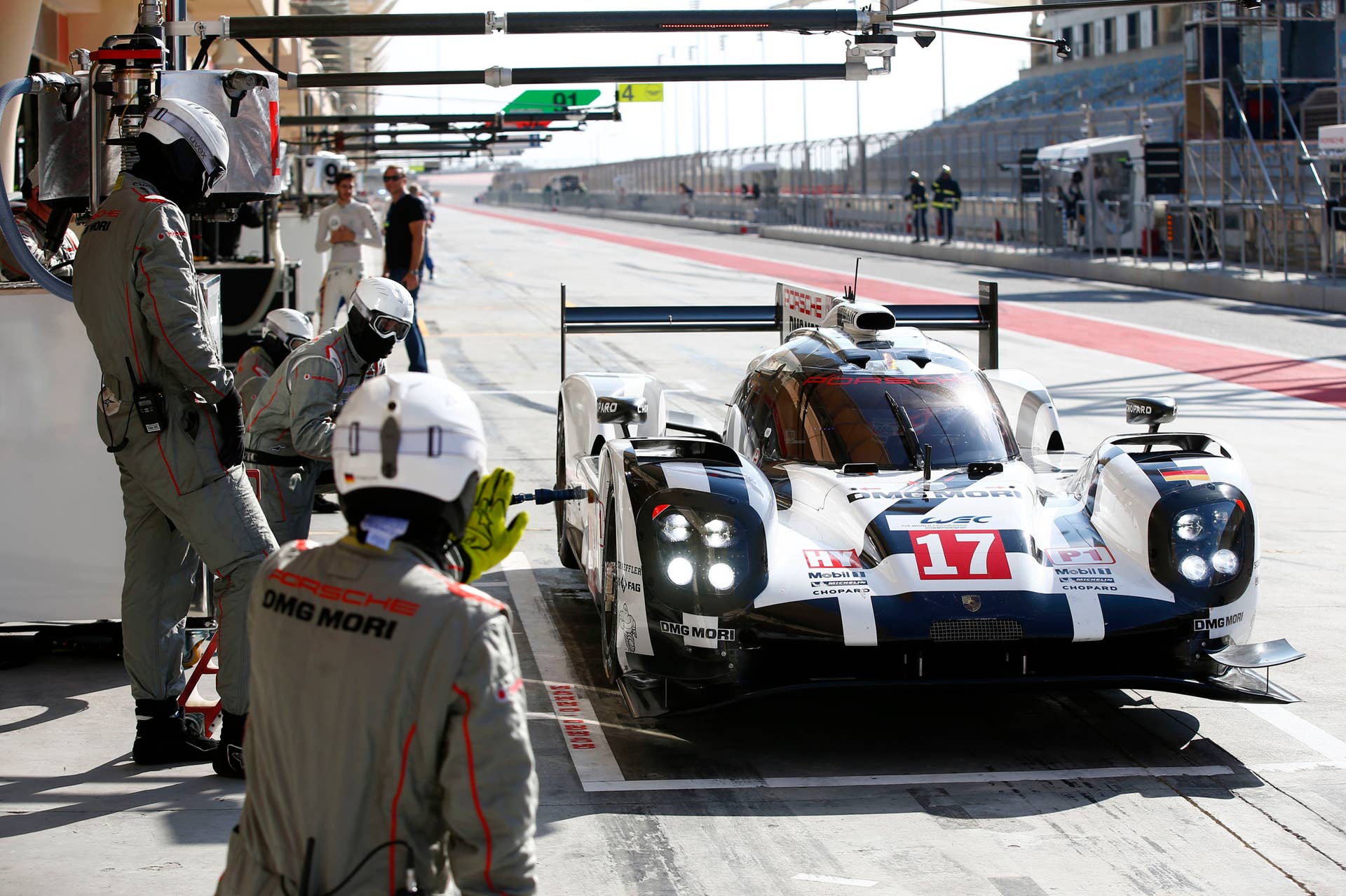 Porsche 919 Hybrid Bahrain pit lane