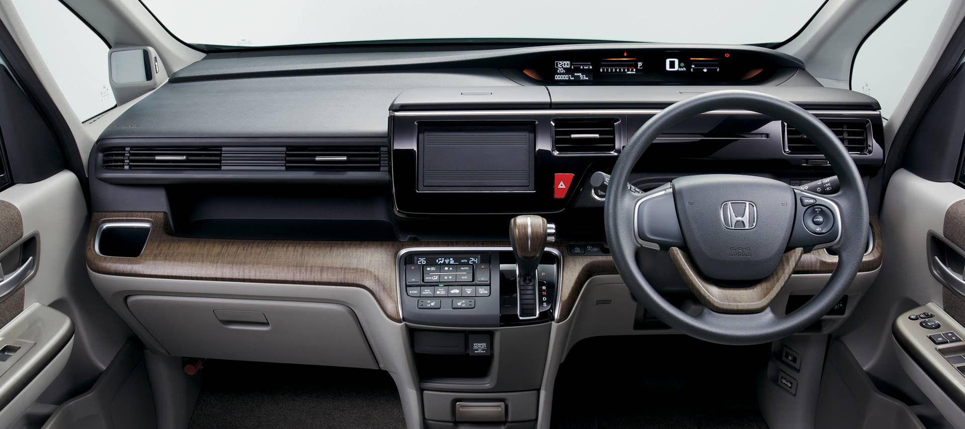 Honda Step WGN dashboard