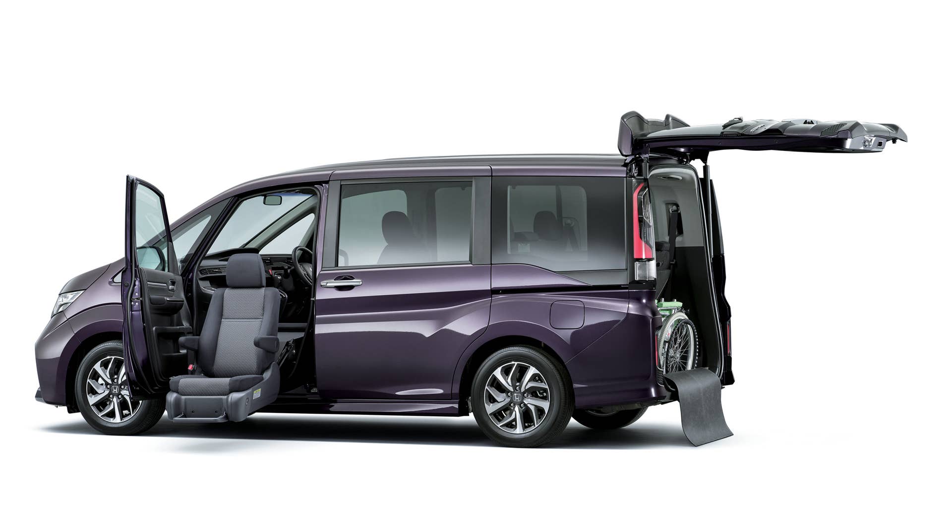 Honda Step WGN mobility purple