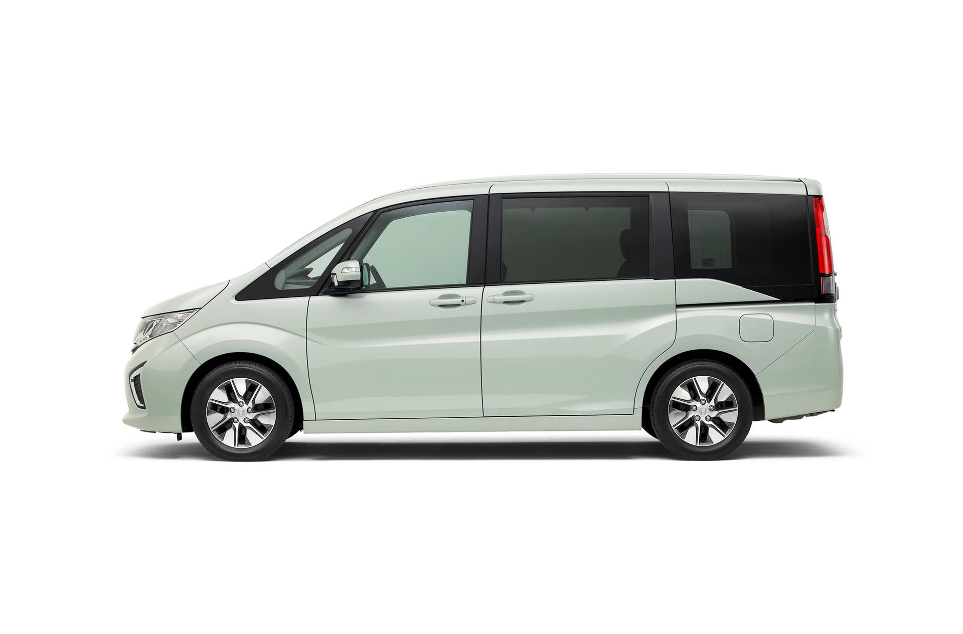 Honda Step WGN side off-white