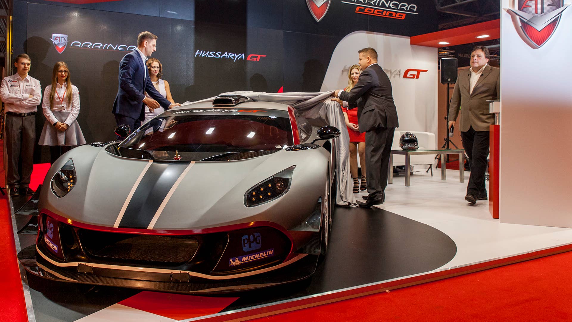 Arrinera Hussarya GT Autosport International show