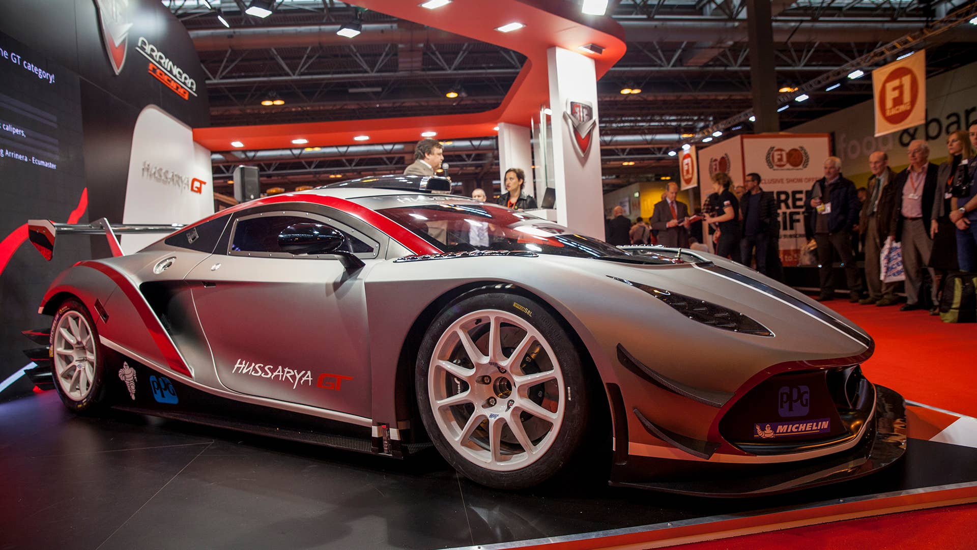 Arrinera Hussarya GT Autosport International front 3/4
