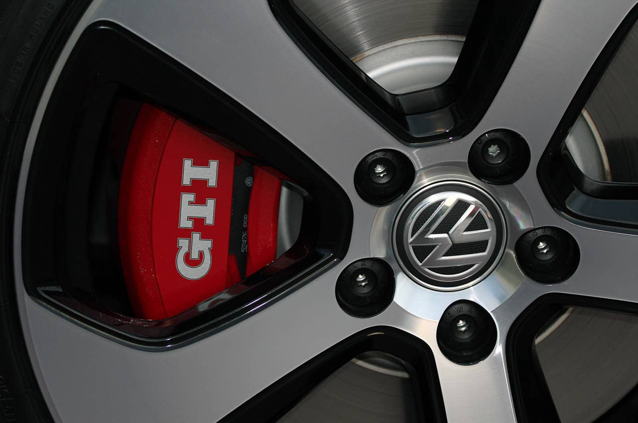 2015 Volkswagen GTI wheel detail