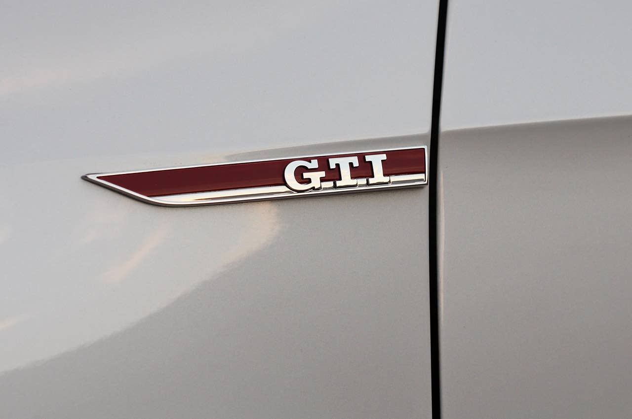 2015 Volkswagen GTI badge