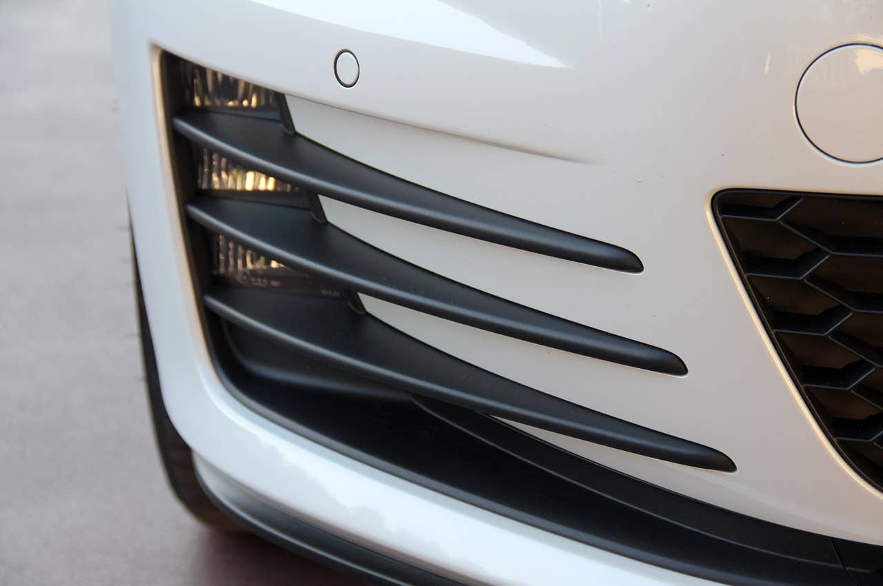 2015 Volkswagen GTI fog light