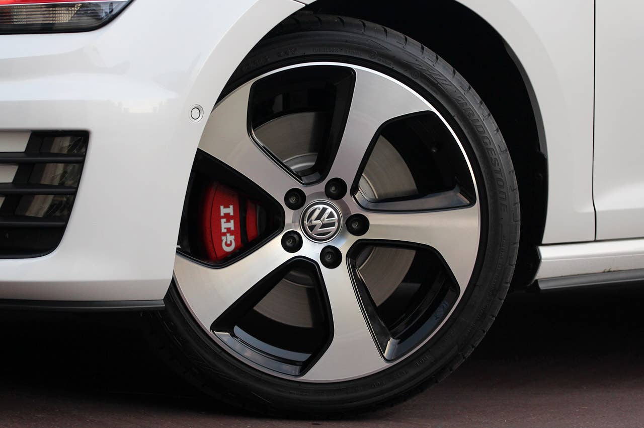 2015 Volkswagen GTI wheel