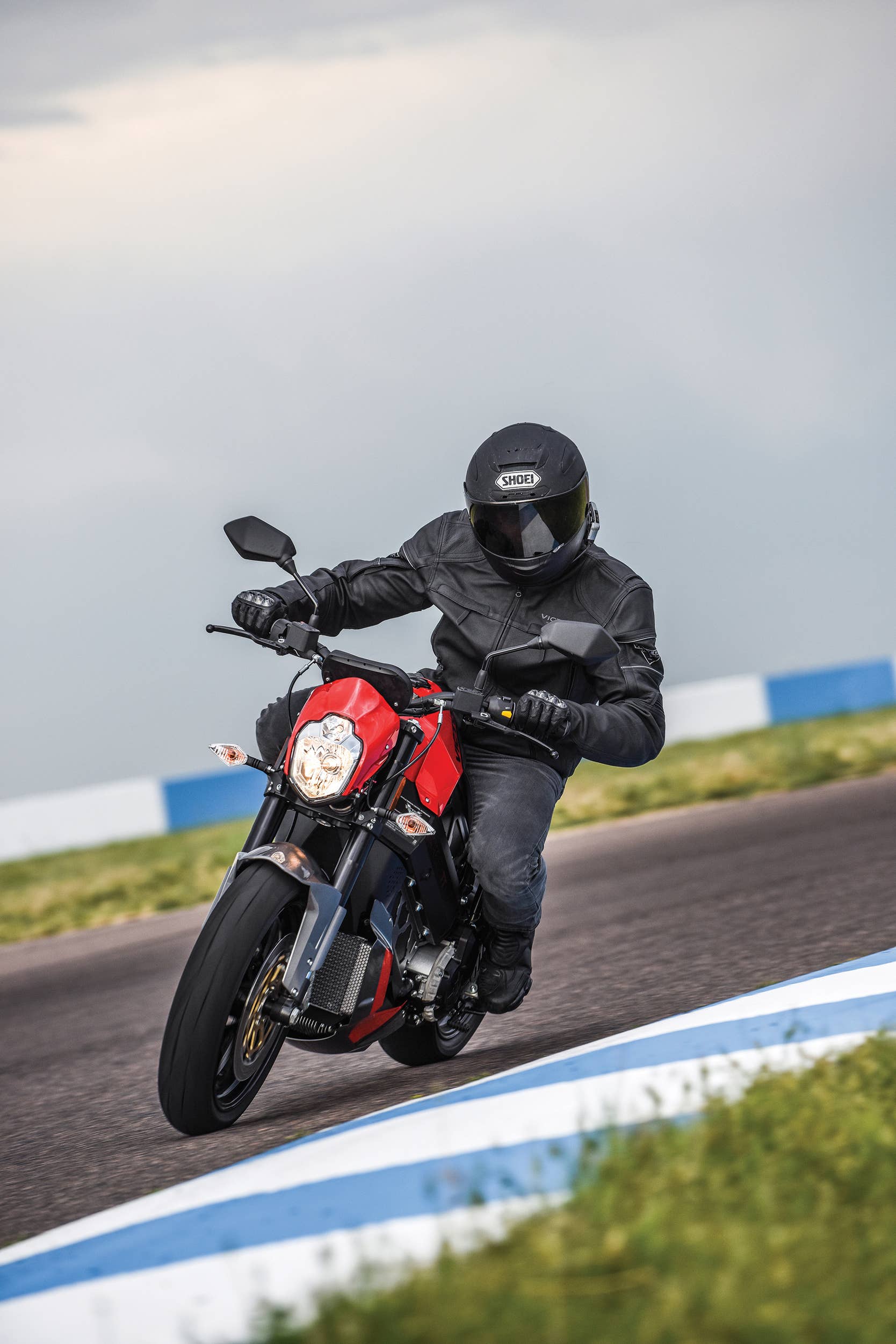 Victory Empulse TT front track