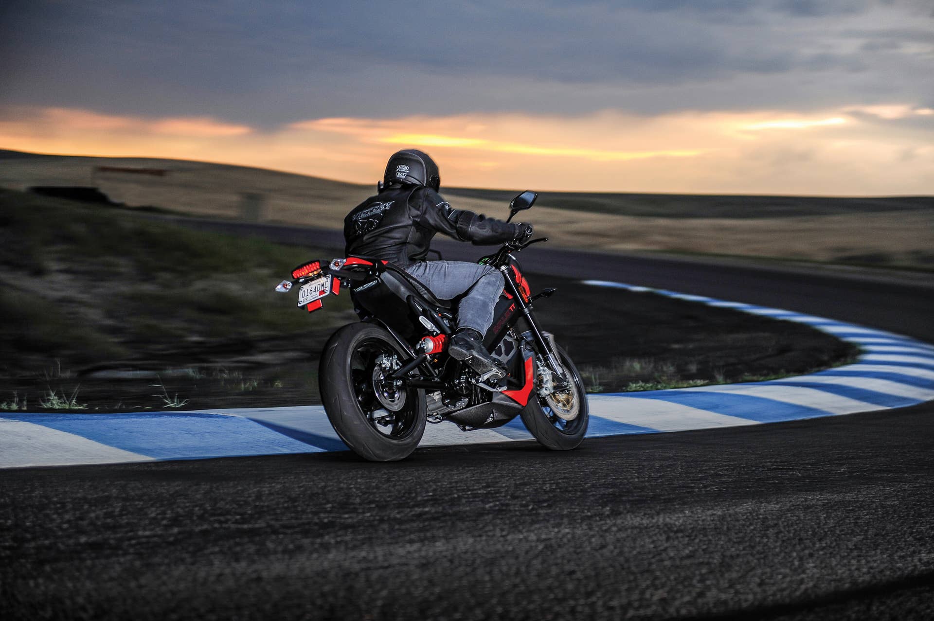 Victory Empulse TT track night rear
