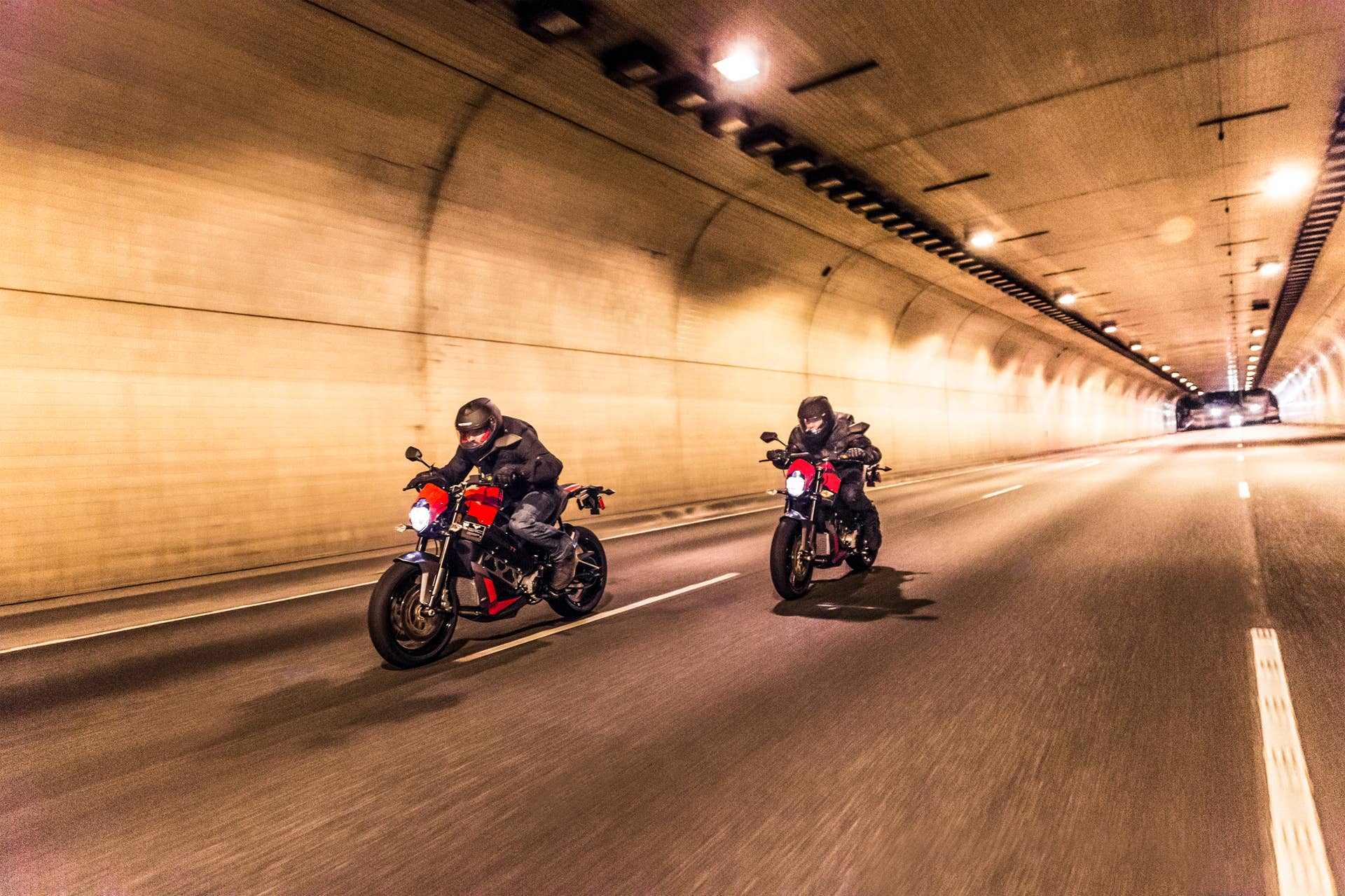 Victory Empulse TT tunnel
