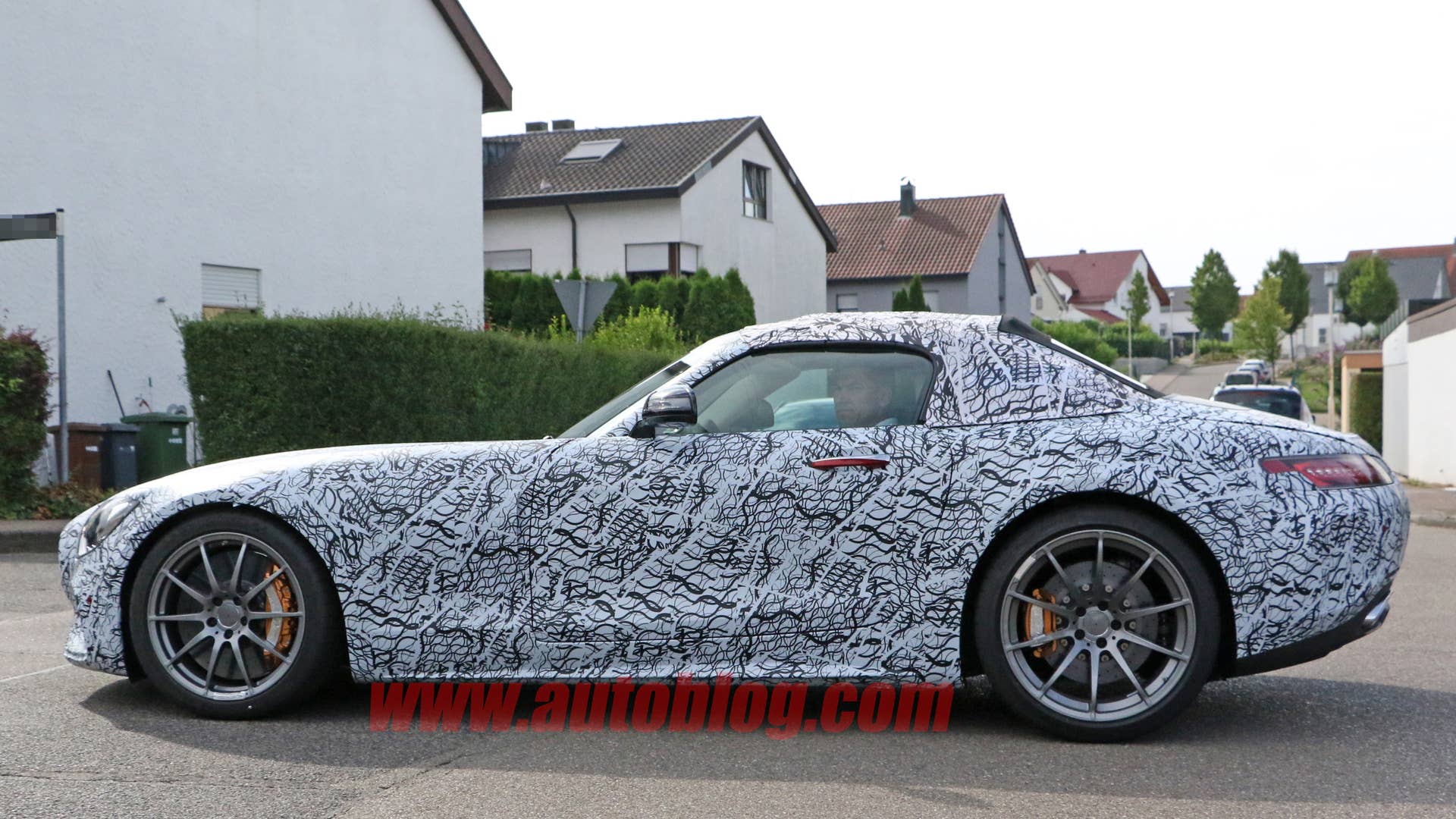 2018 Mercedes-AMG GT C Roadster Side Exterior