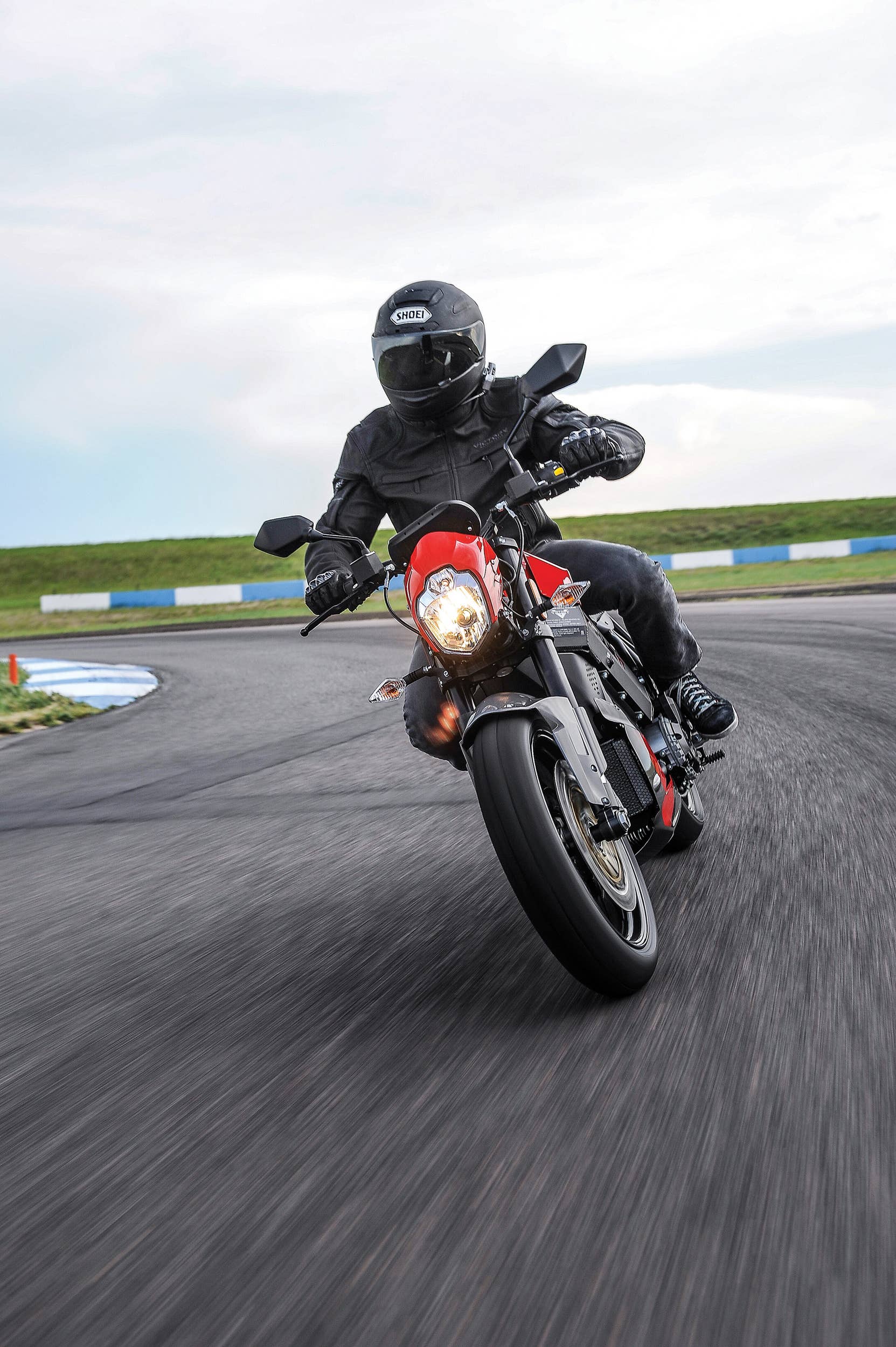 Victory Empulse TT front