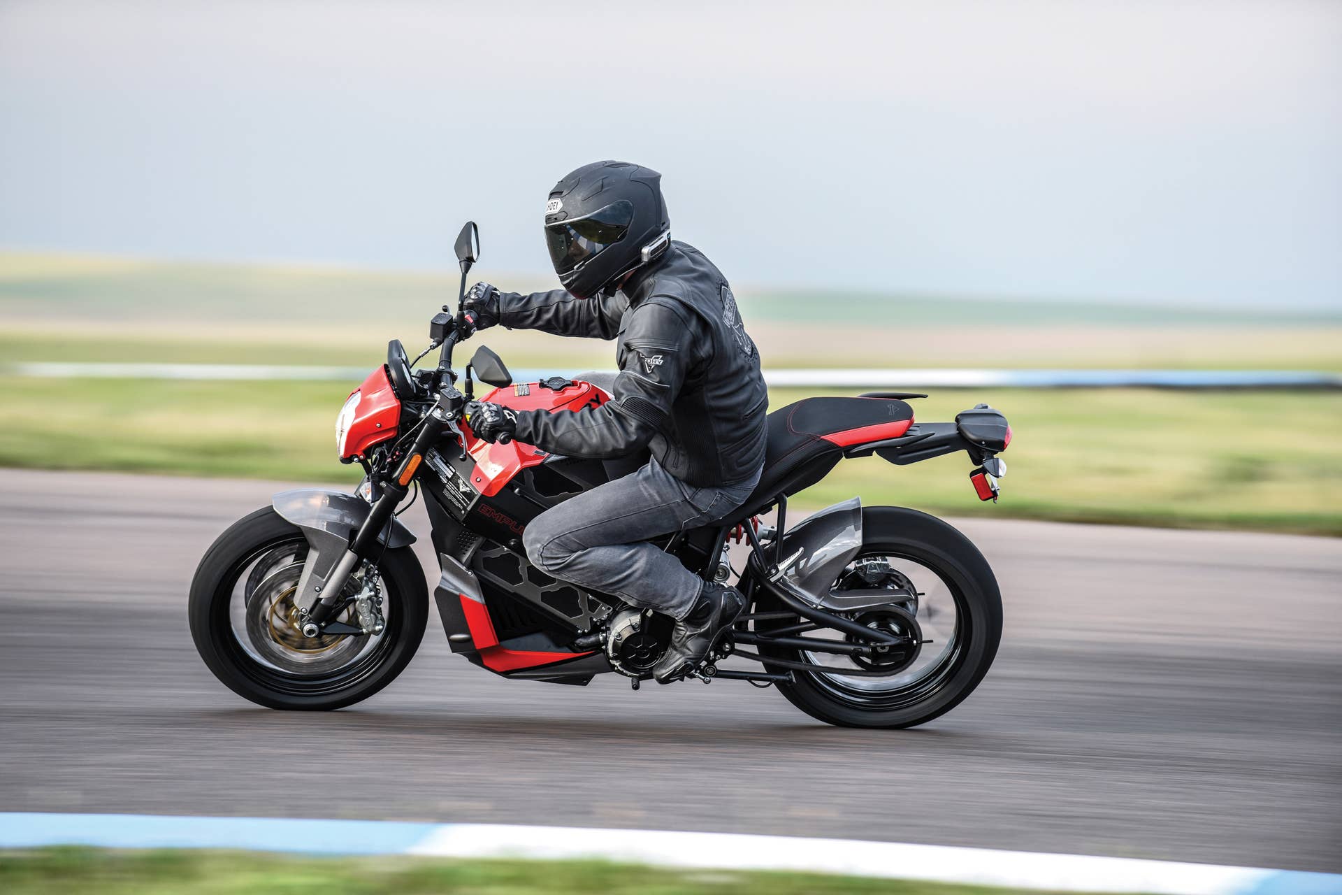 Victory Empulse TT side