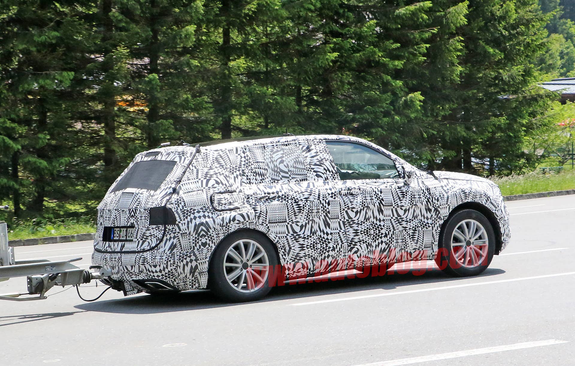 testing towing camouflage vw tiguan