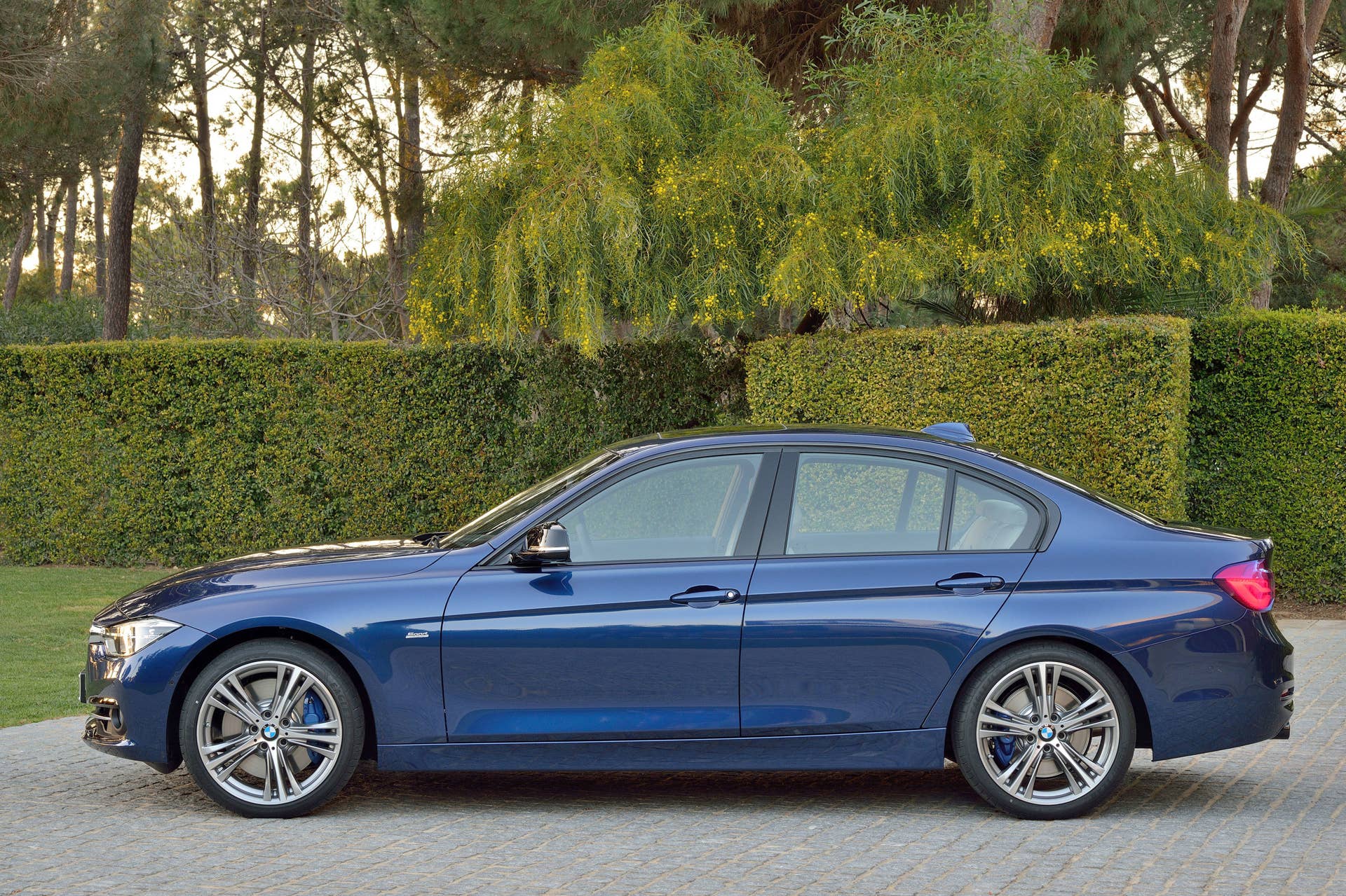 blue 2016 bmw 3 series refresh full profile
