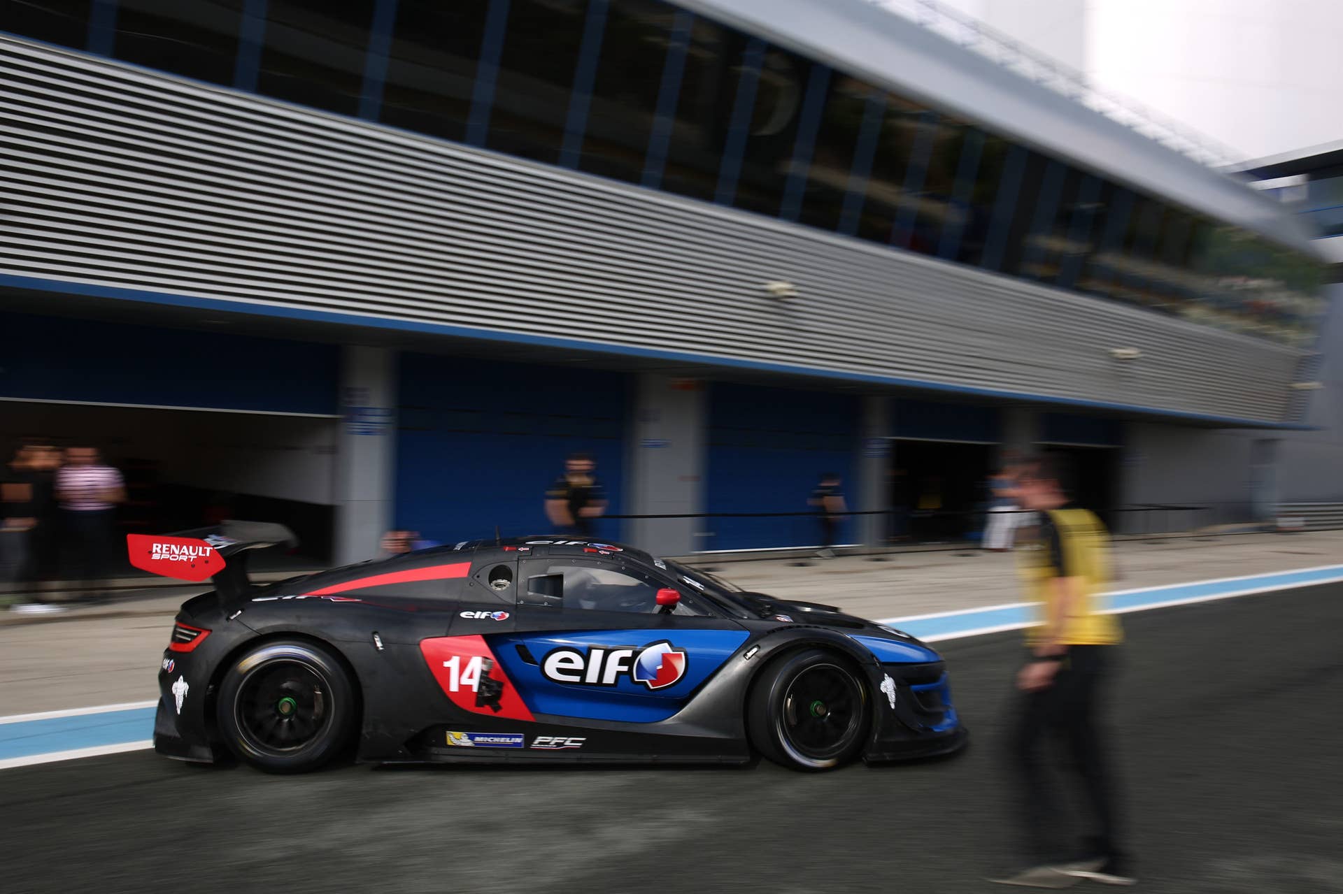Renaultsport RS 01 testing